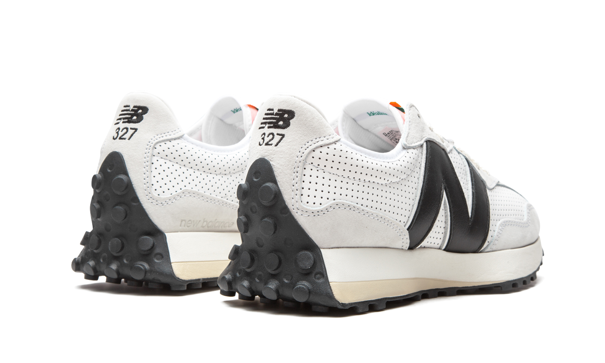 327 "casablanca - White / Black" - 3