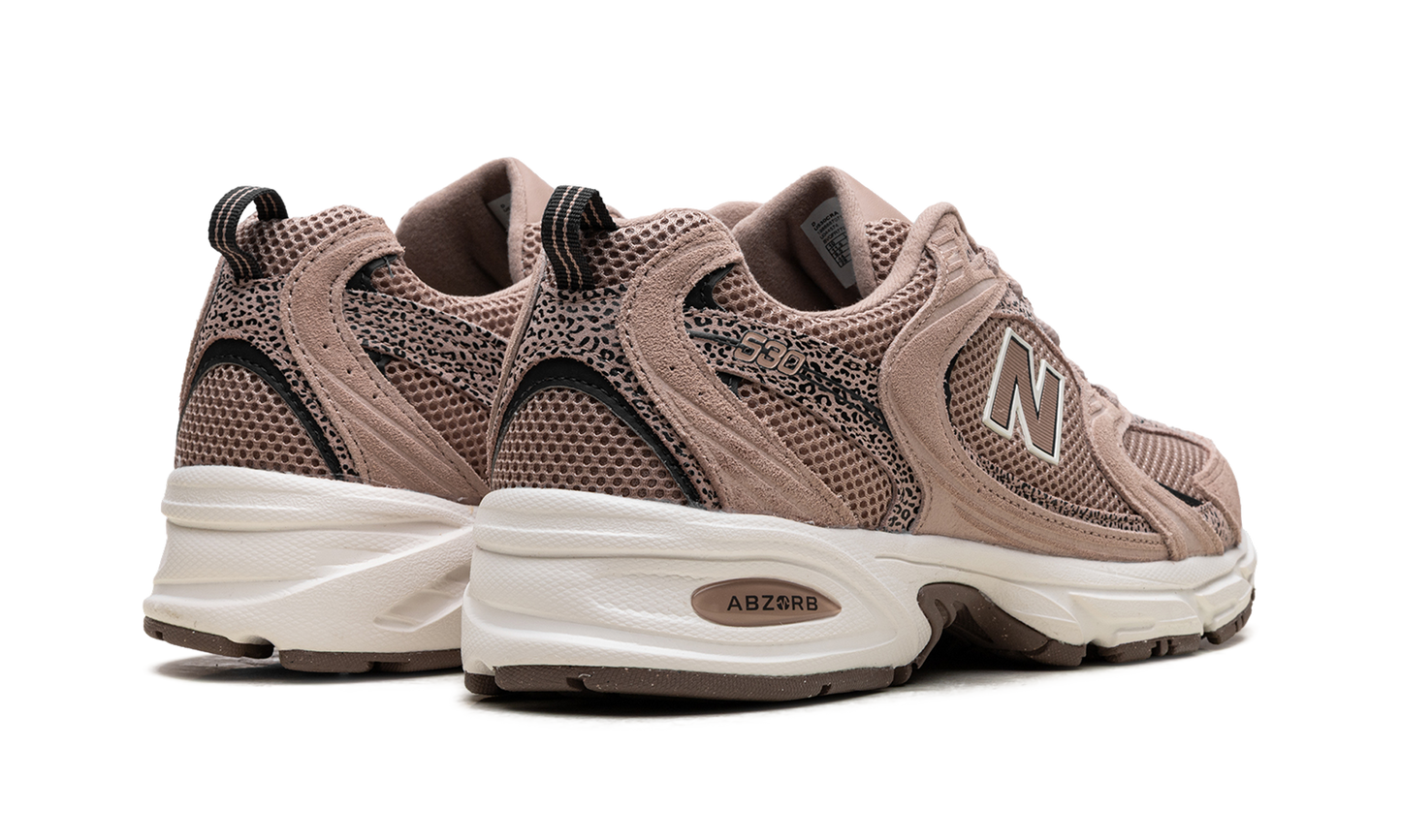 530 "Flat Taupe Black Cement" U530CRA