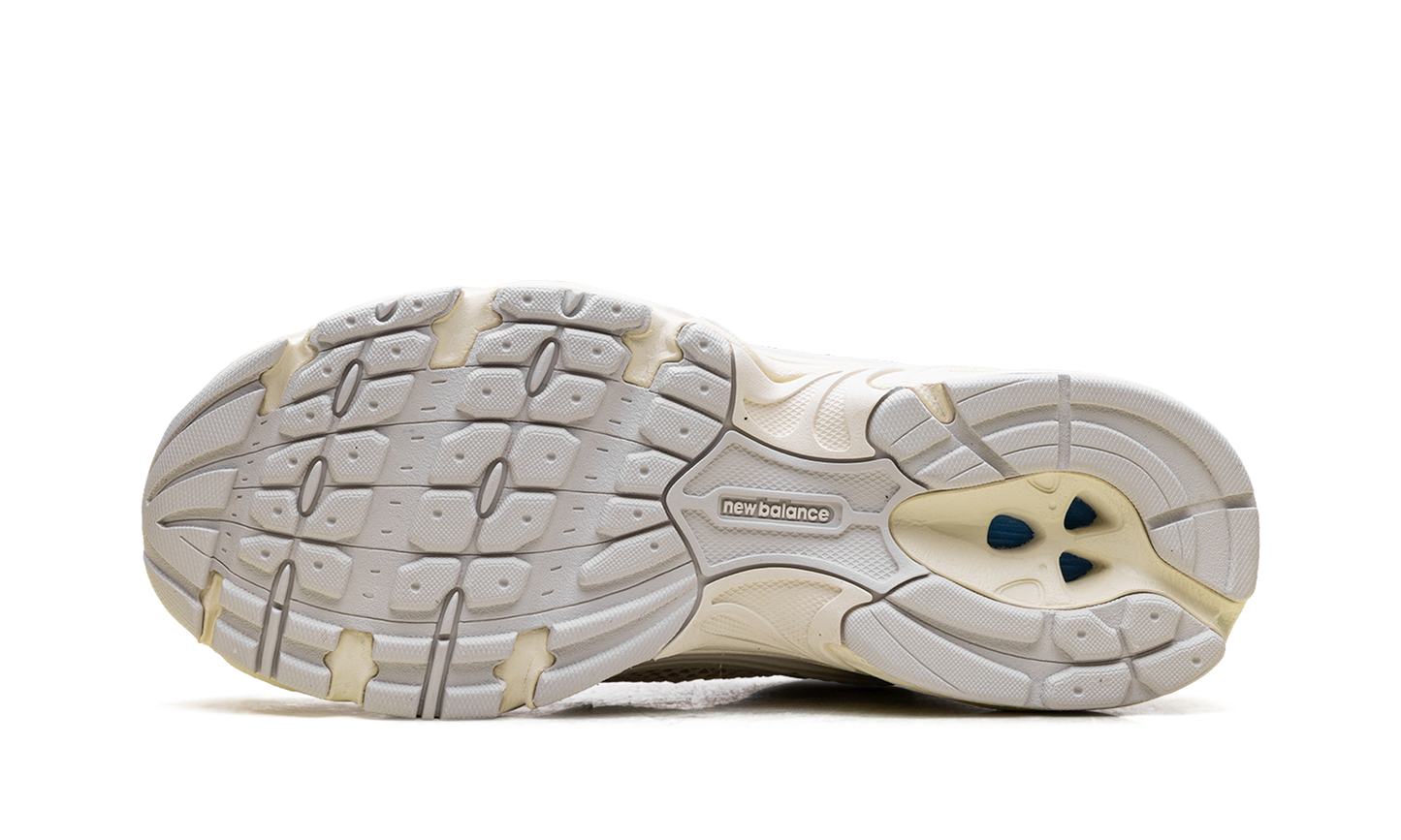 530 "Grey Beige" Mr530fta