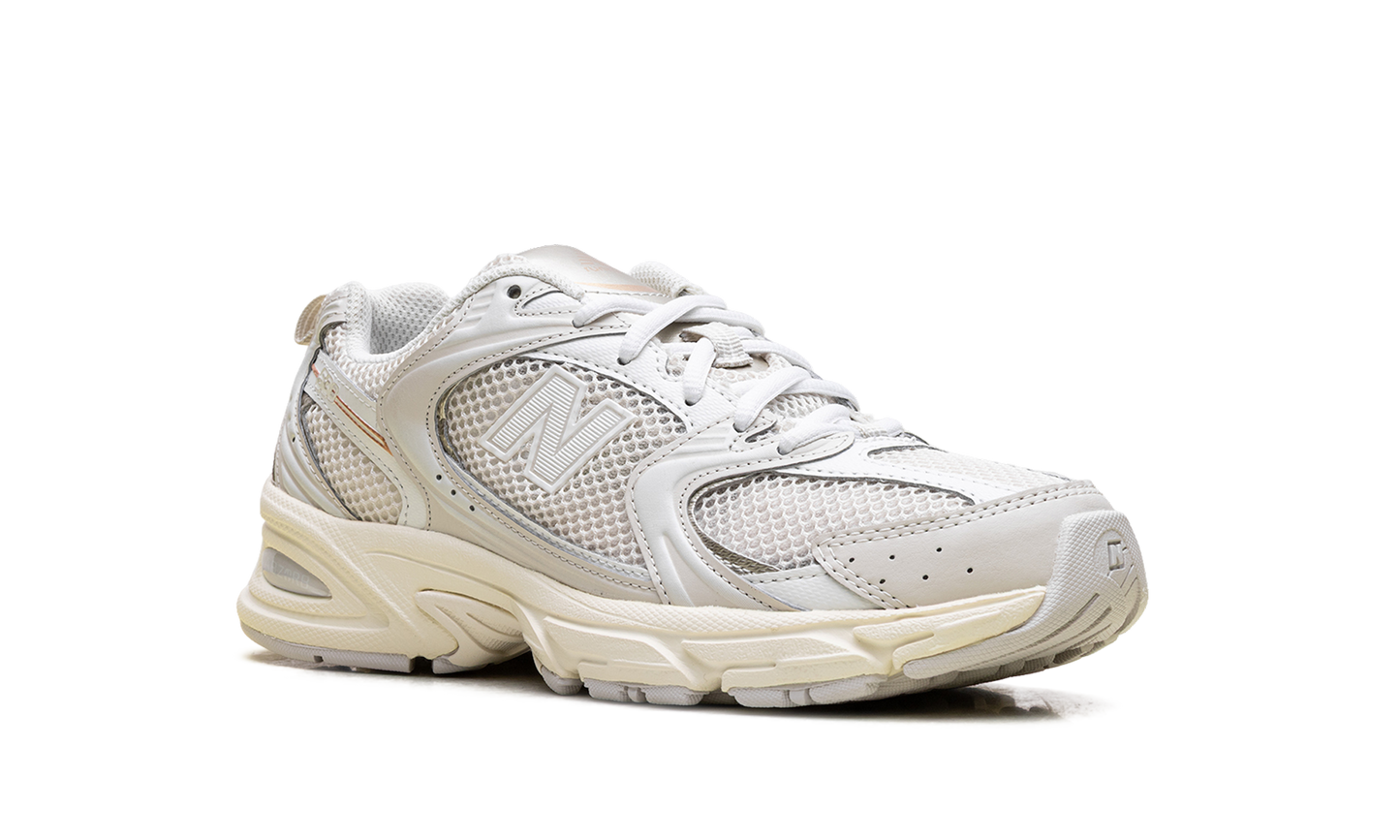 530 "Grey Beige" Mr530fta