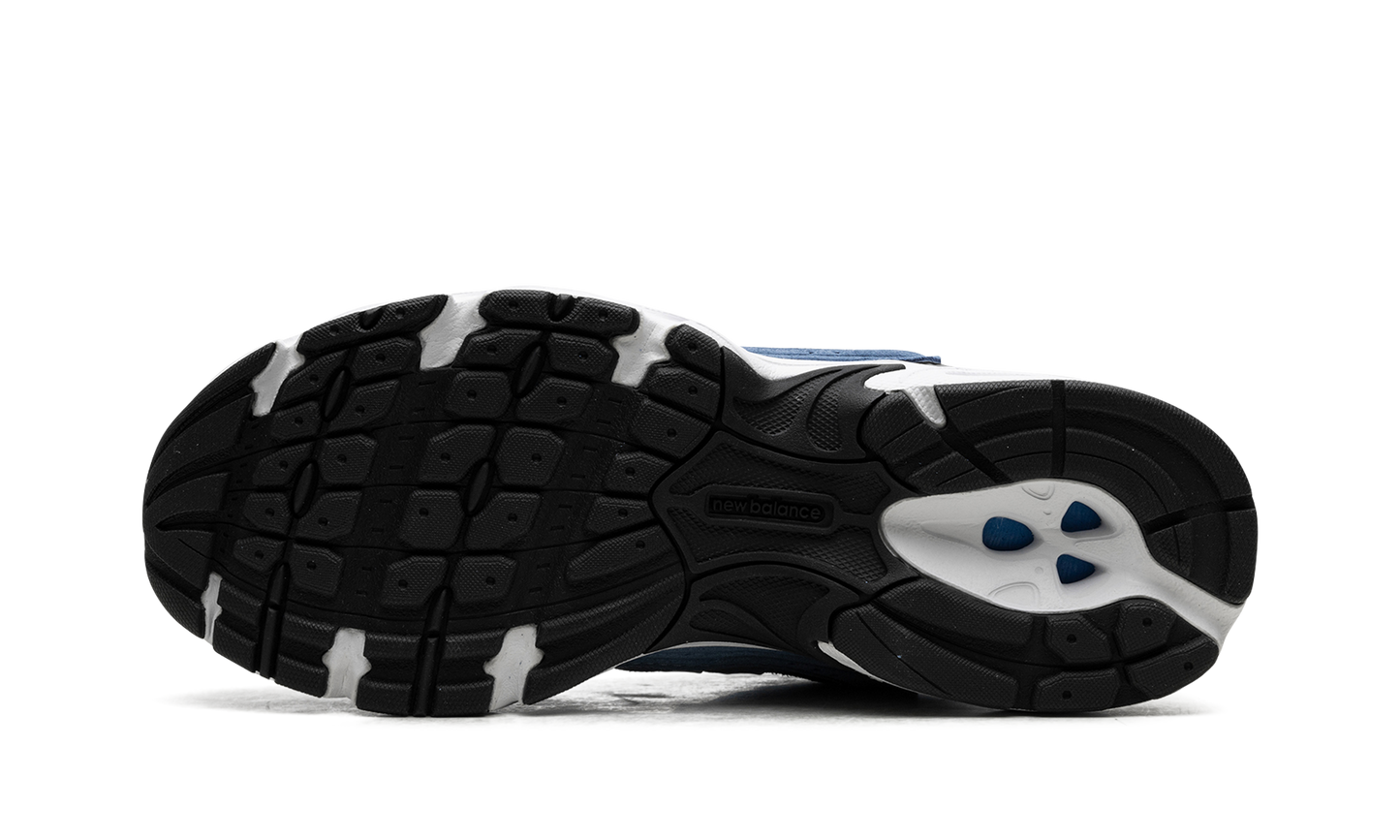 530 "Mercury Blue" MR530CI