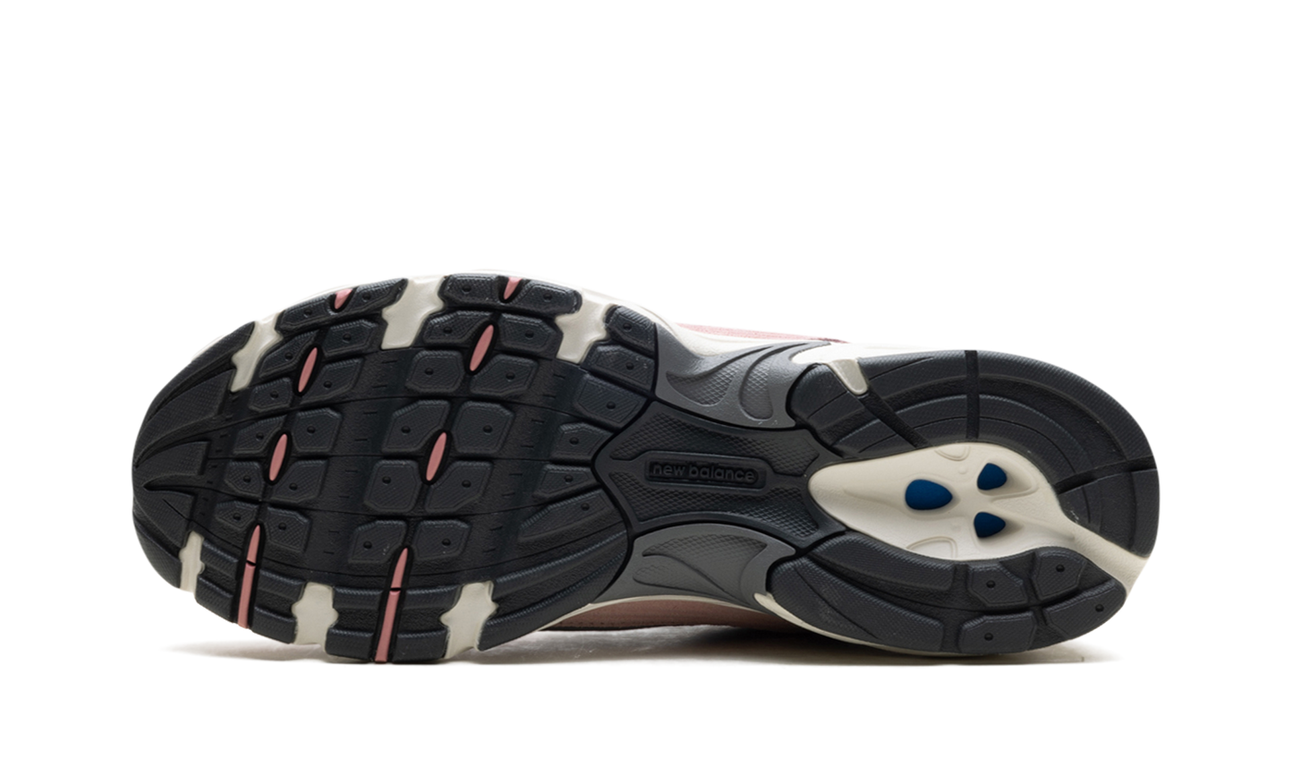 530 "Pink Moon Burgundy" MR530PG