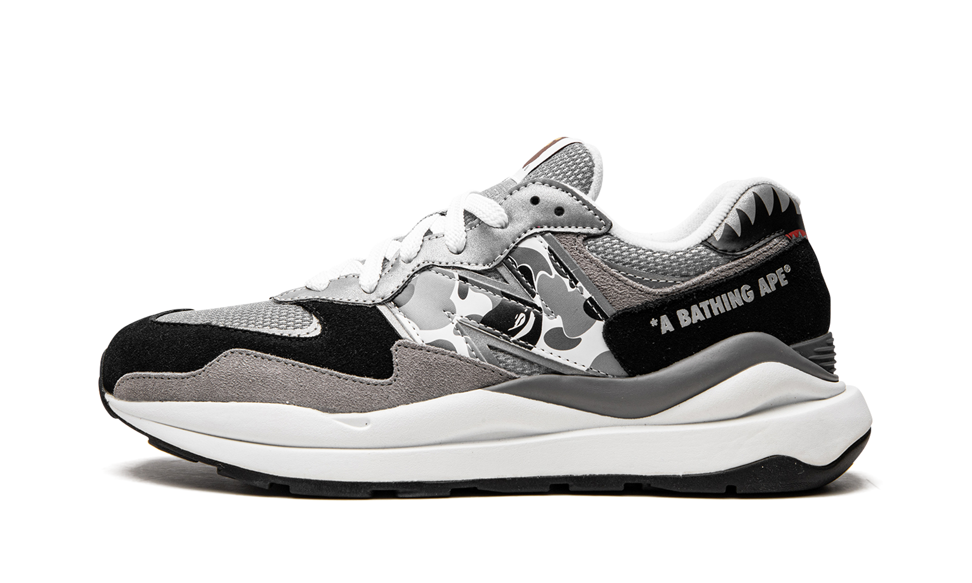 57/40 "bape X New Balance" - 1