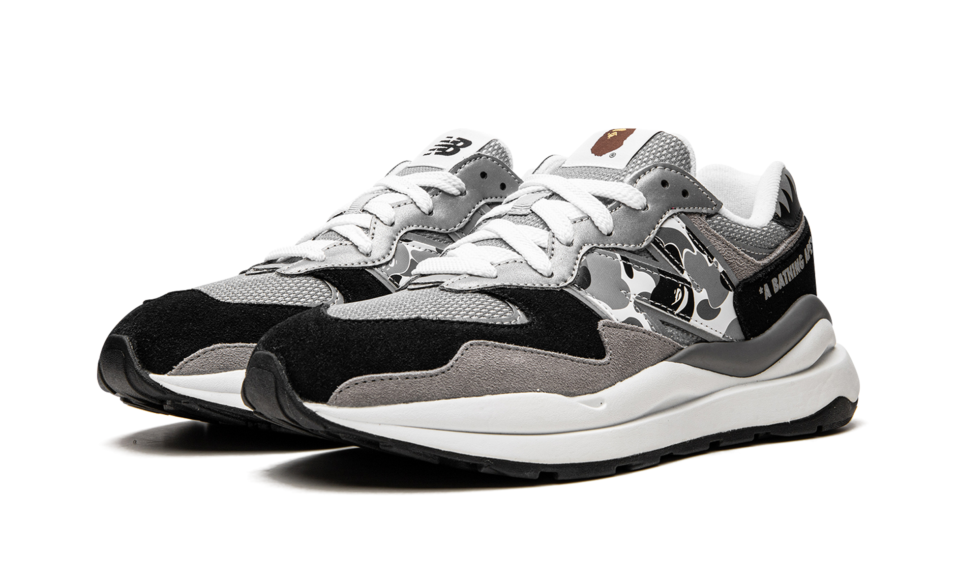 57/40 "bape X New Balance" - 2