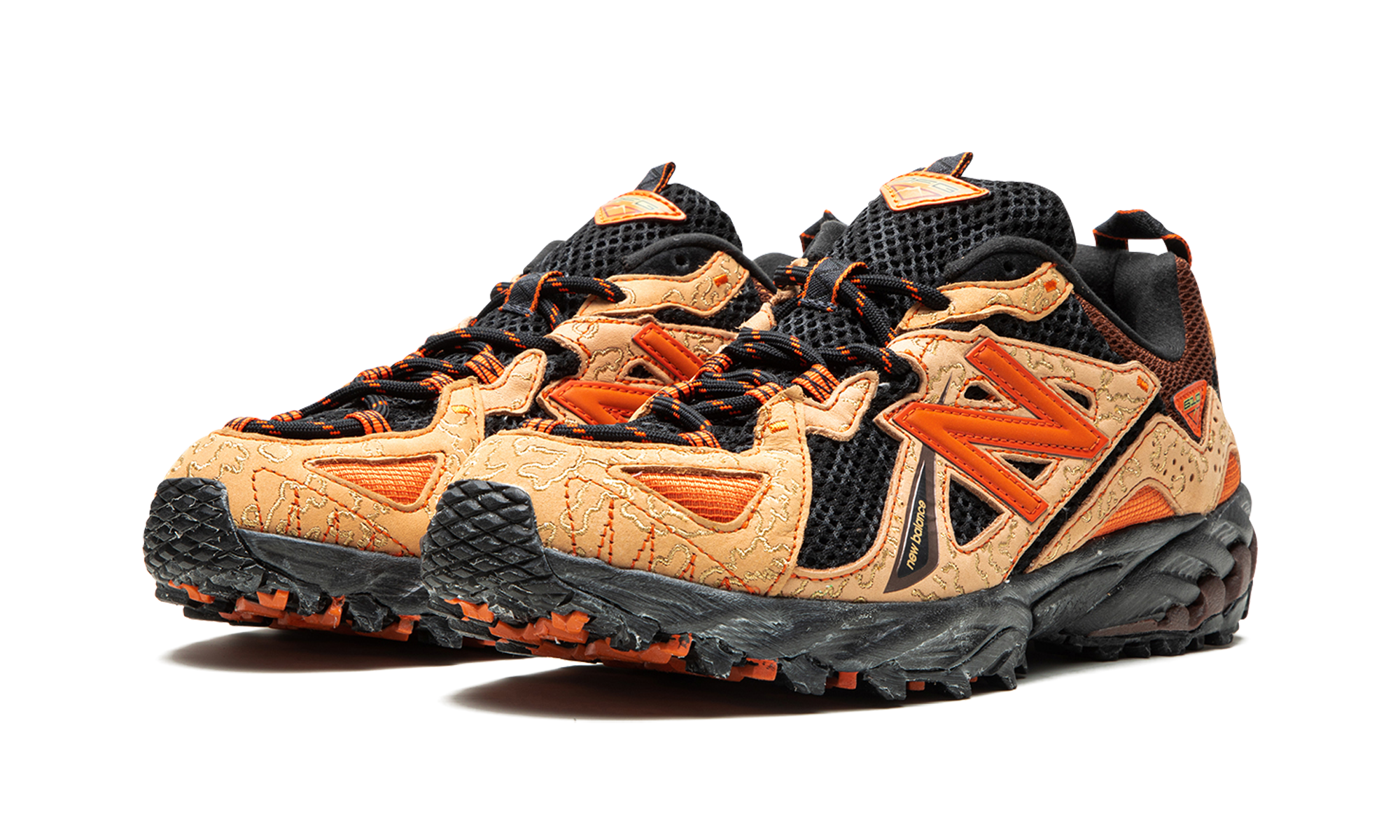 610 "joe Fresh Goods - Beneath The Surface Brown Orange" - 2