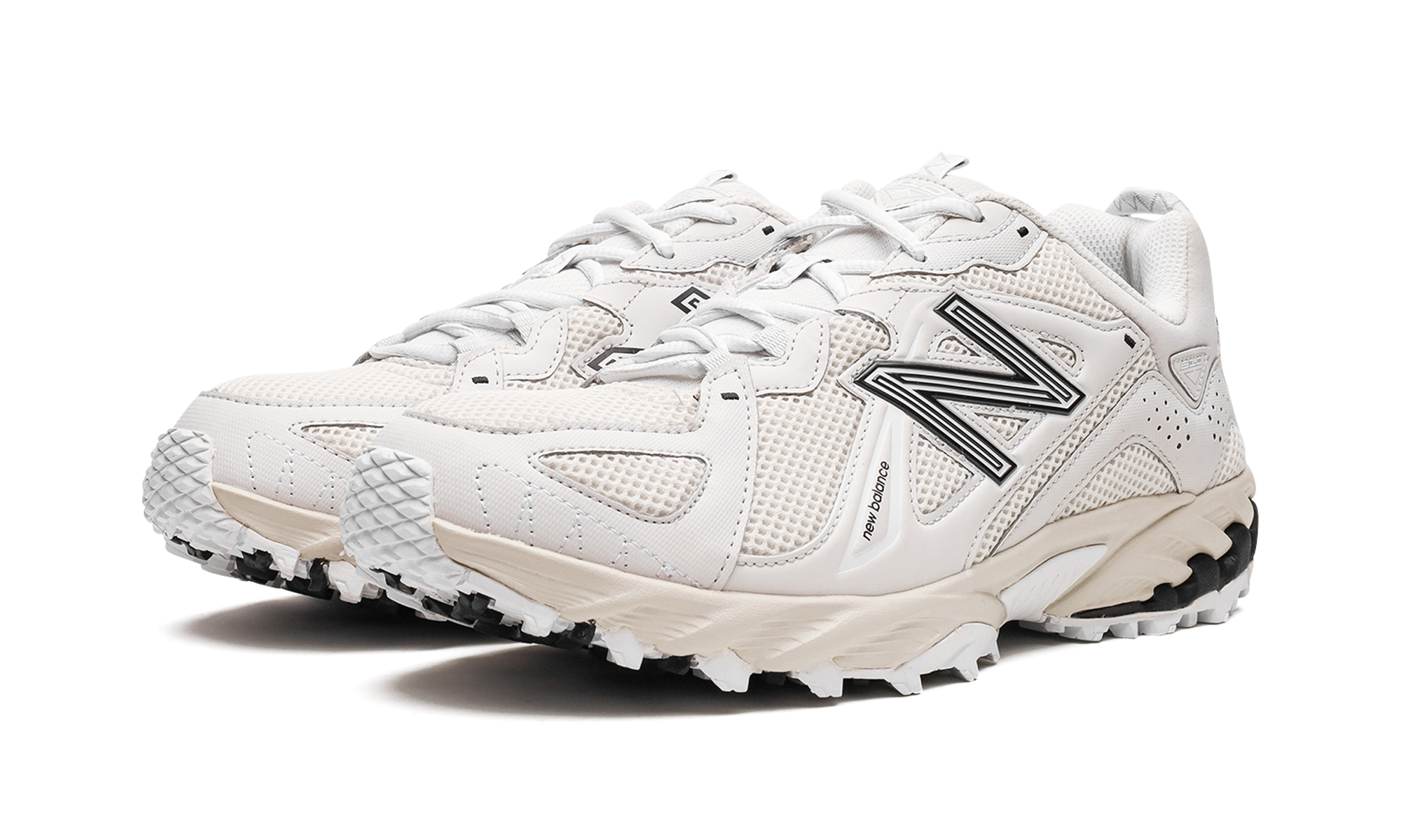 610 "nimbus Cloud White" - 2