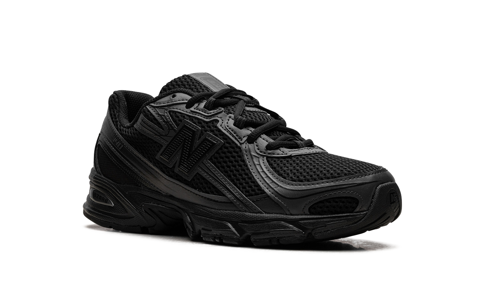 740 "triple Black" - 7