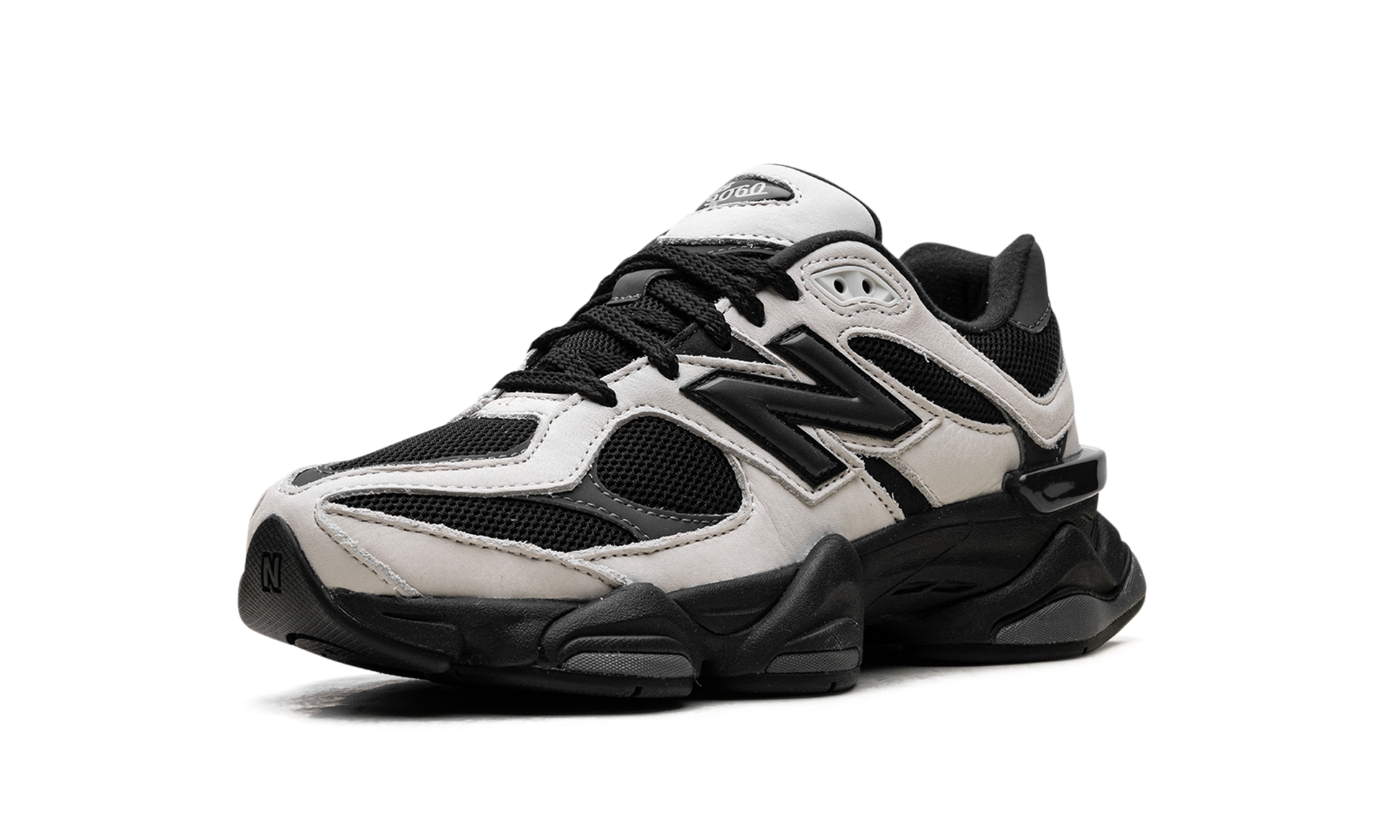 9060 "off White Black" - 4