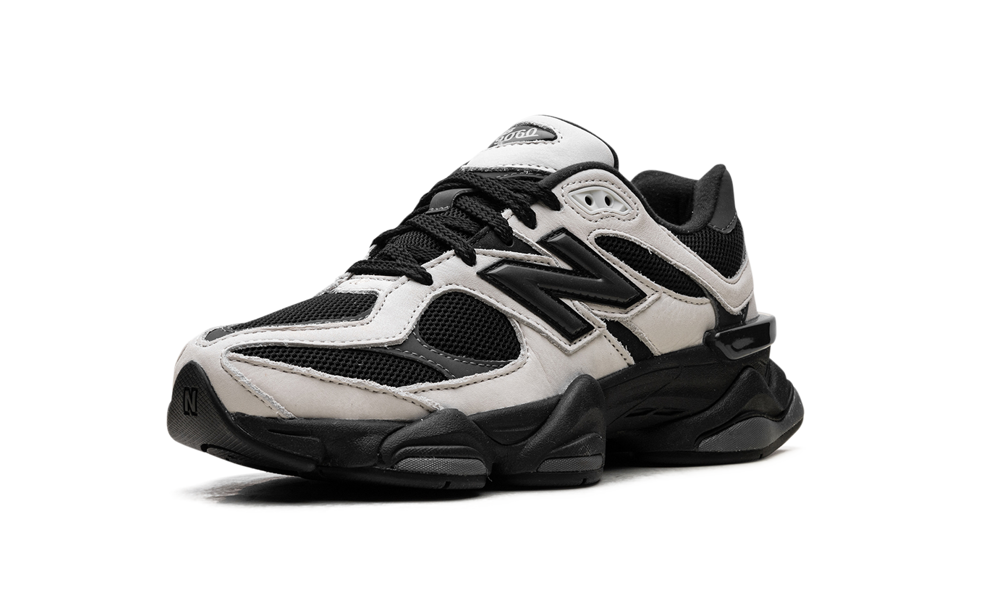 9060 "off White Black" - 4