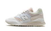 997.5 "miusa Kith Easter White Ice Blue Peach" - 1