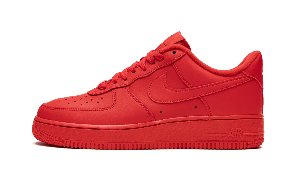 Air Force 1 '07 LV8 "Triple Red" CW6999 600