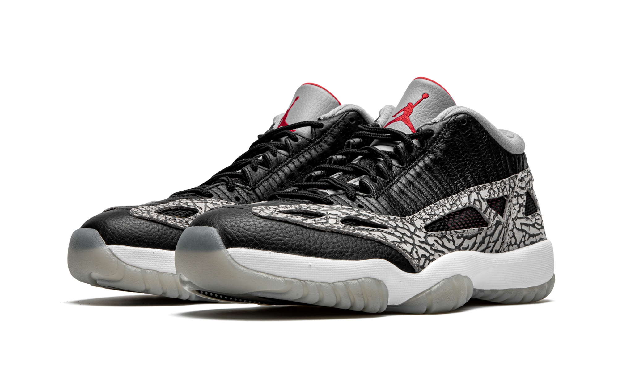 Air Jordan 11 Low Ie "black Cement" - 2