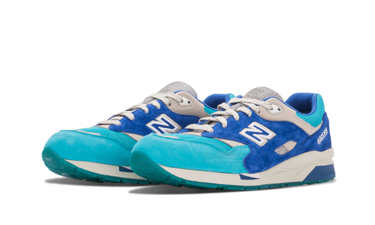 Cm1600 "nice Kicks" - 2