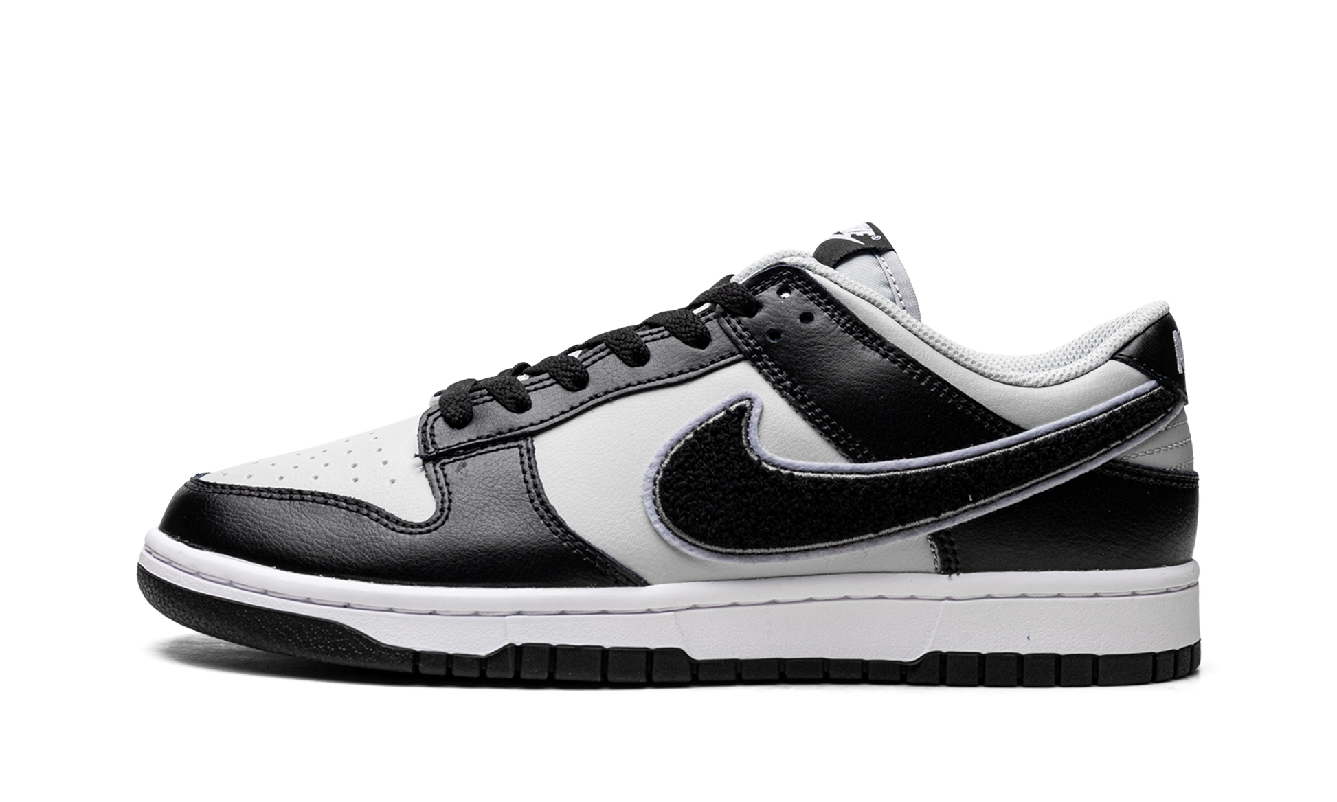 Dunk Low "chenille Swoosh Black Grey" - 1