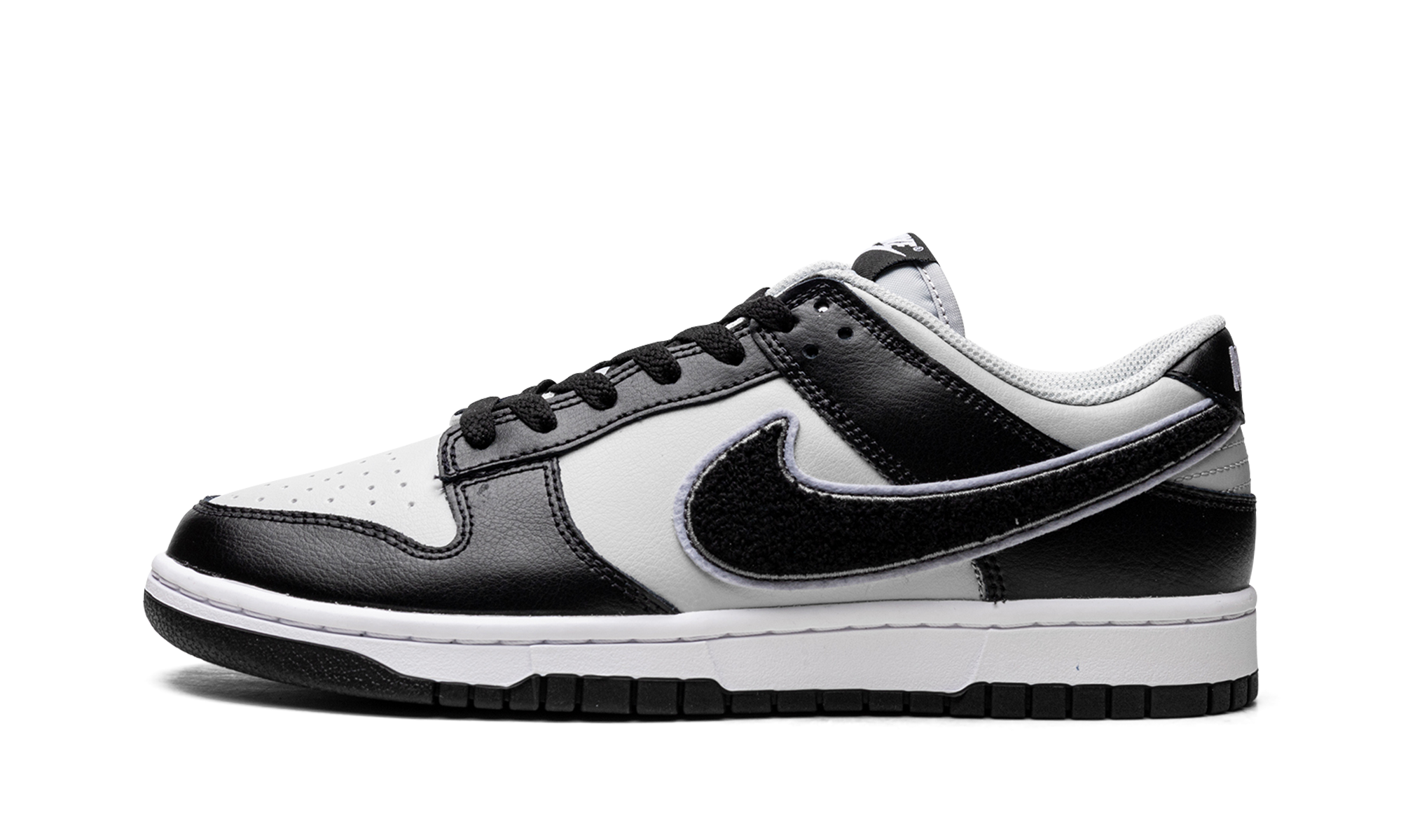 Dunk Low "chenille Swoosh Black Grey" - 1