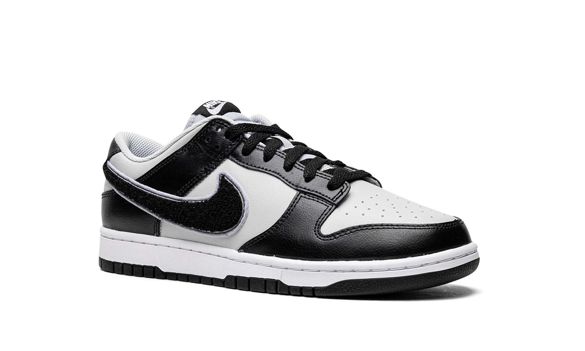Dunk Low "chenille Swoosh Black Grey" - 7