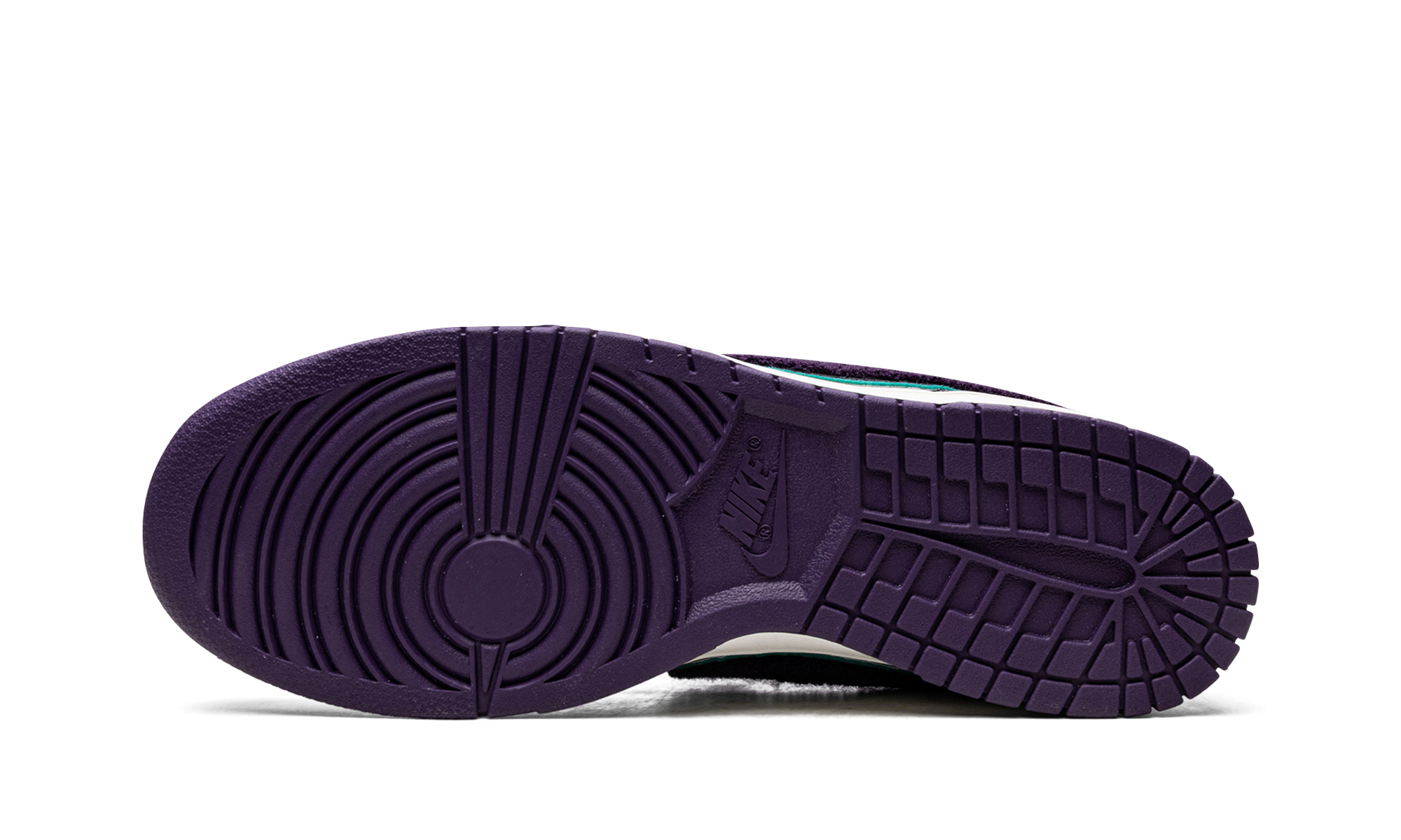 Dunk Low "chenille Swoosh - Grand Purple" - 5