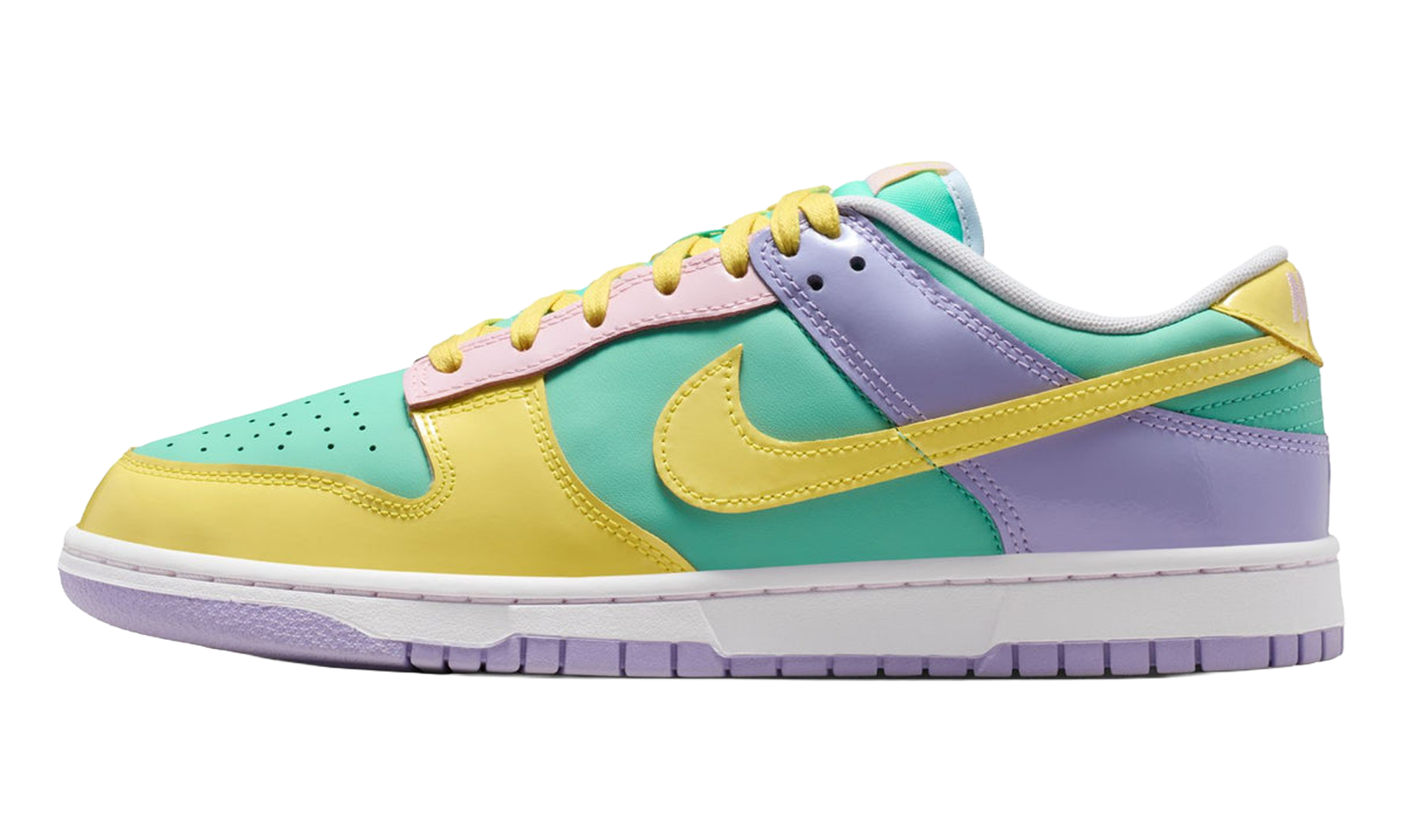 Dunk Low "Easter (2026)" IQ9404 349