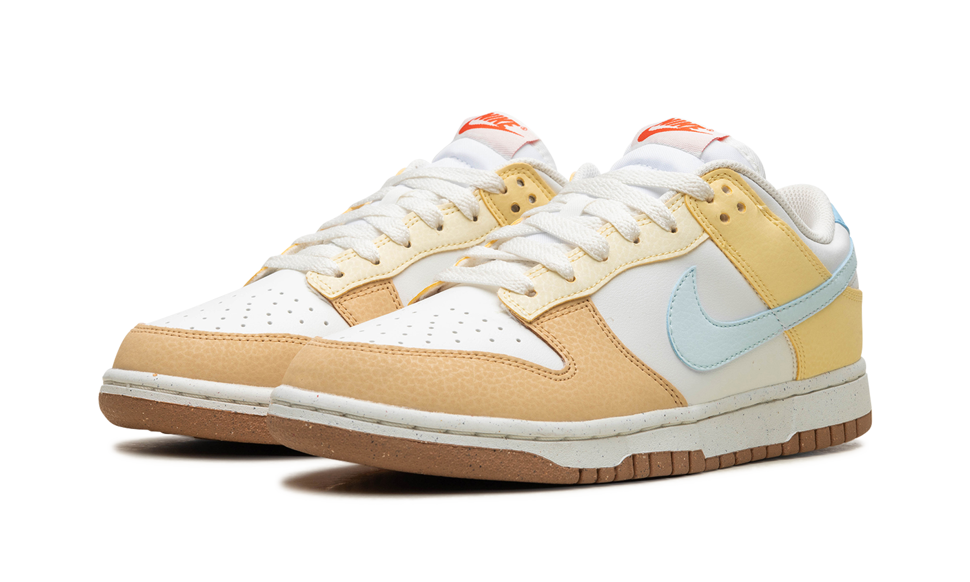 Dunk Low Wmns "soft Yellow" - 2