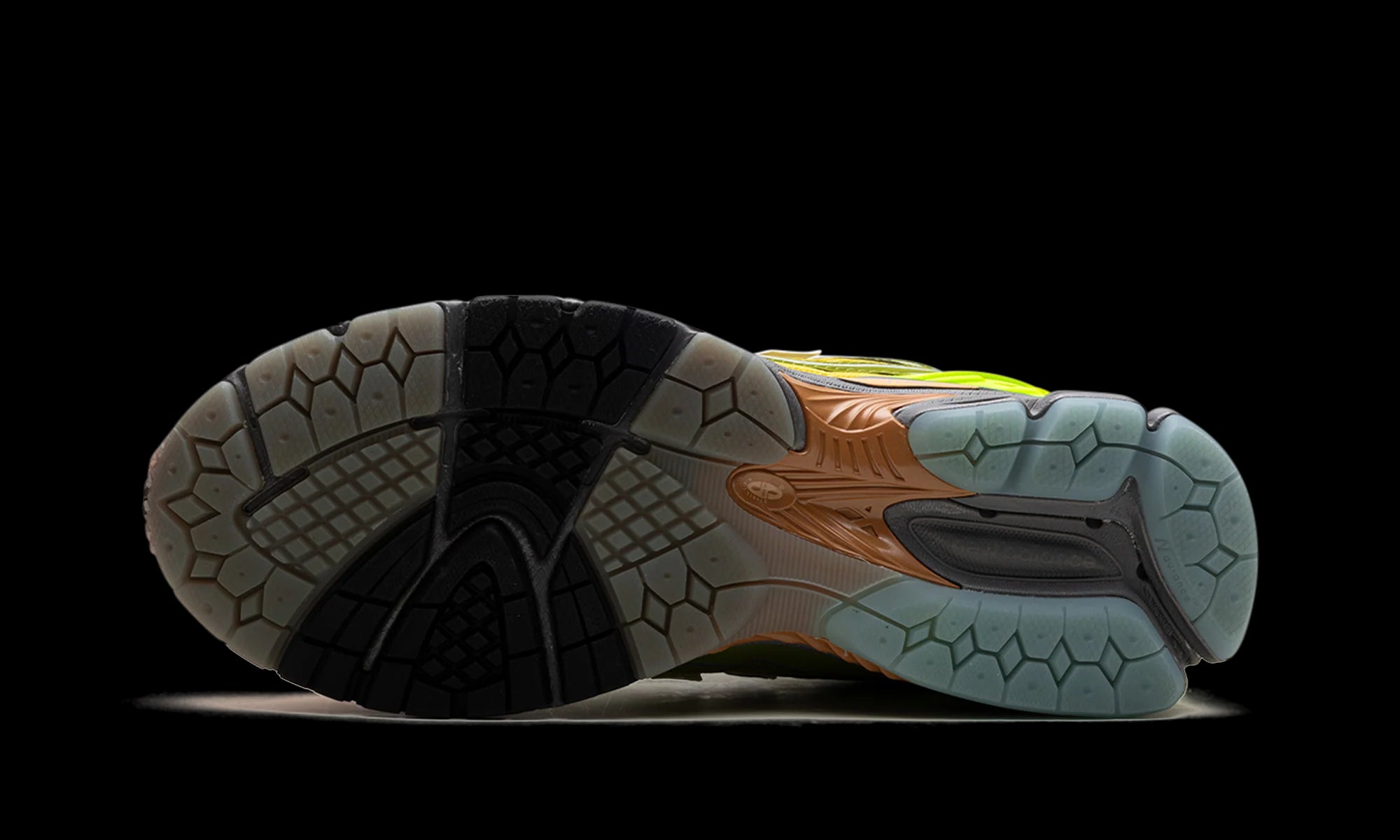 New Balance 1906R "Action Bronson - Scorpius" M1906RBR