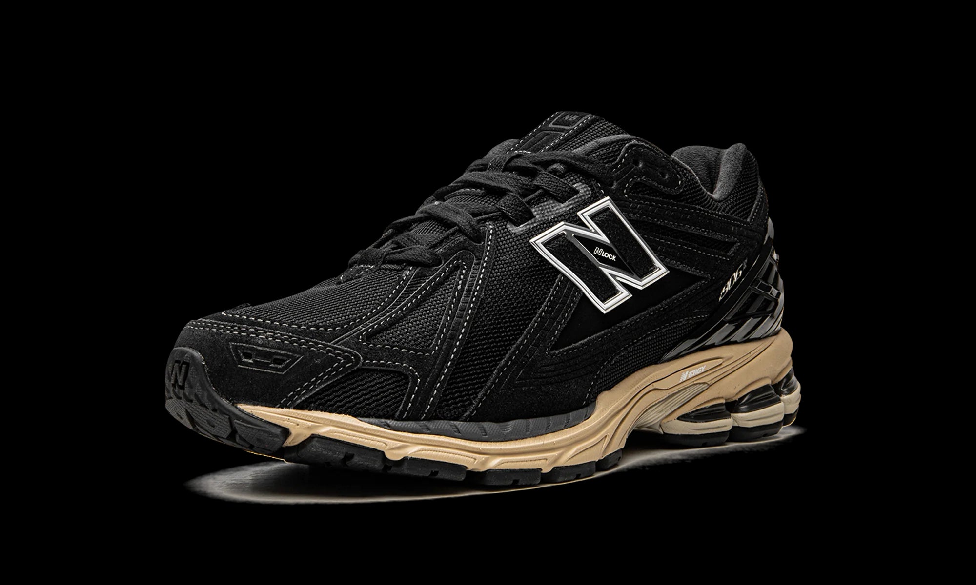 New Balance 1906R "Black Cream" M1906RK