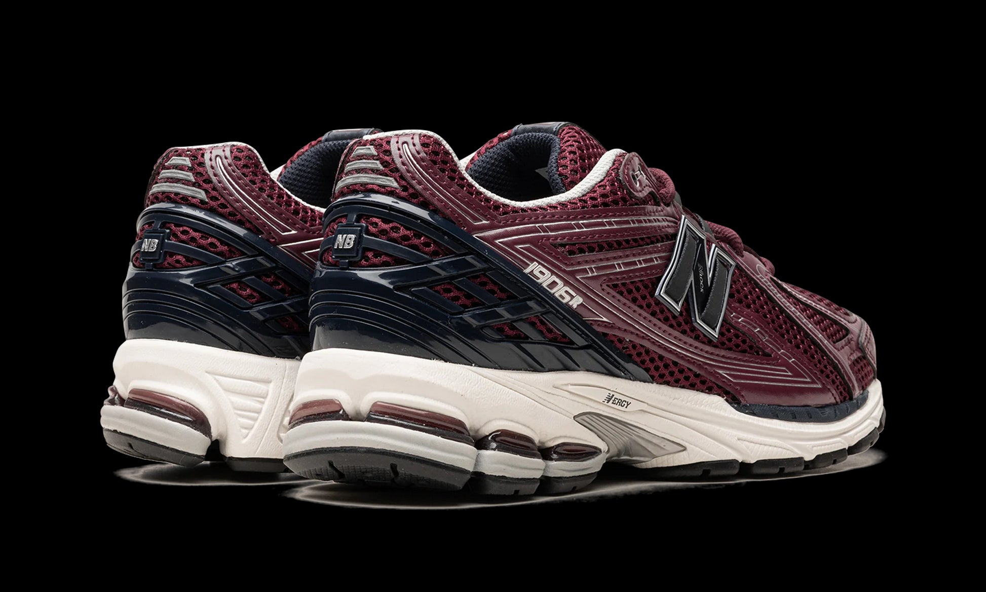 New Balance 1906R "Burgundy Black" M1906RCC