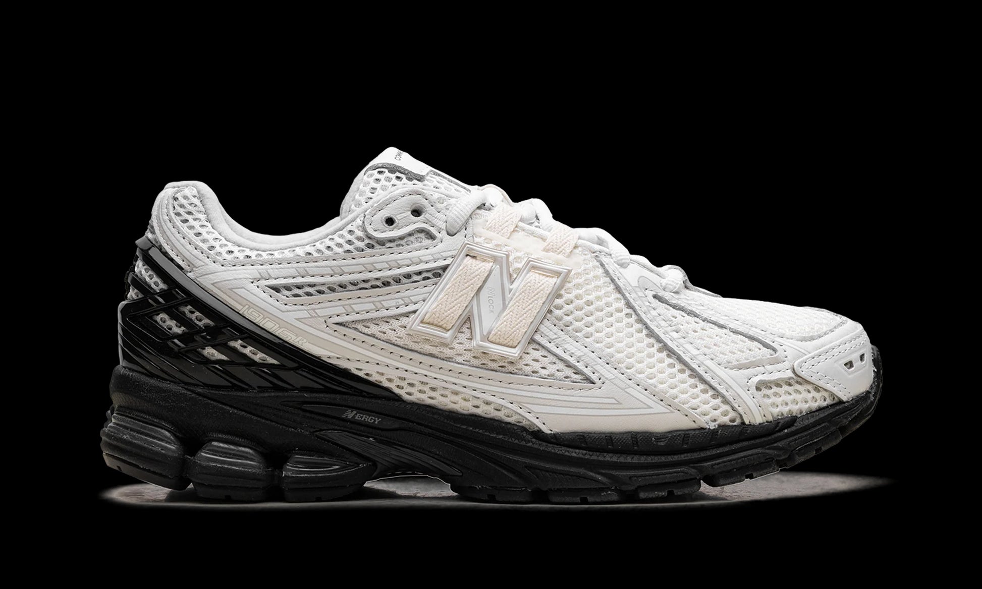 New Balance 1906R "Comme des Garcons Homme - White" M1906RCO