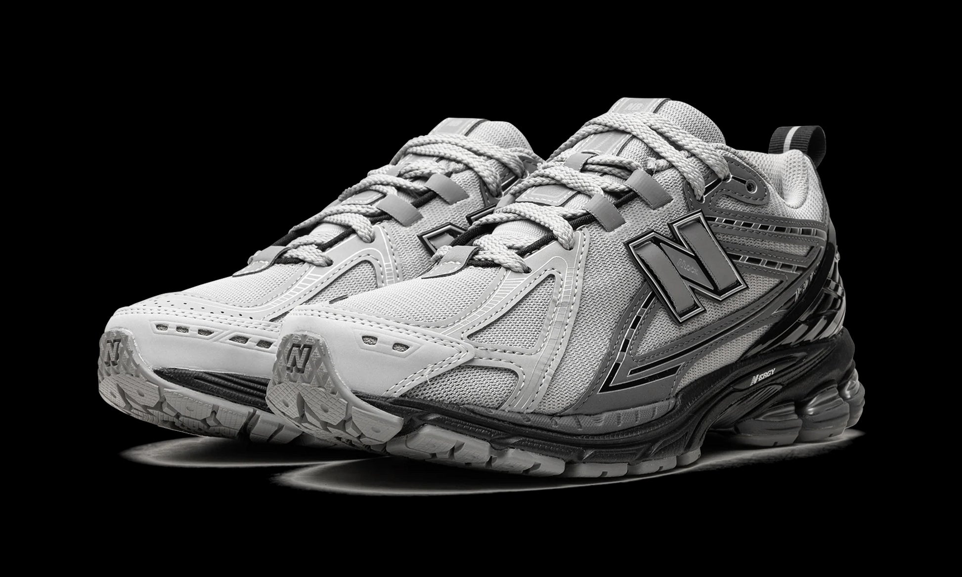 New Balance 1906R "Grey / Black" M1906RHA