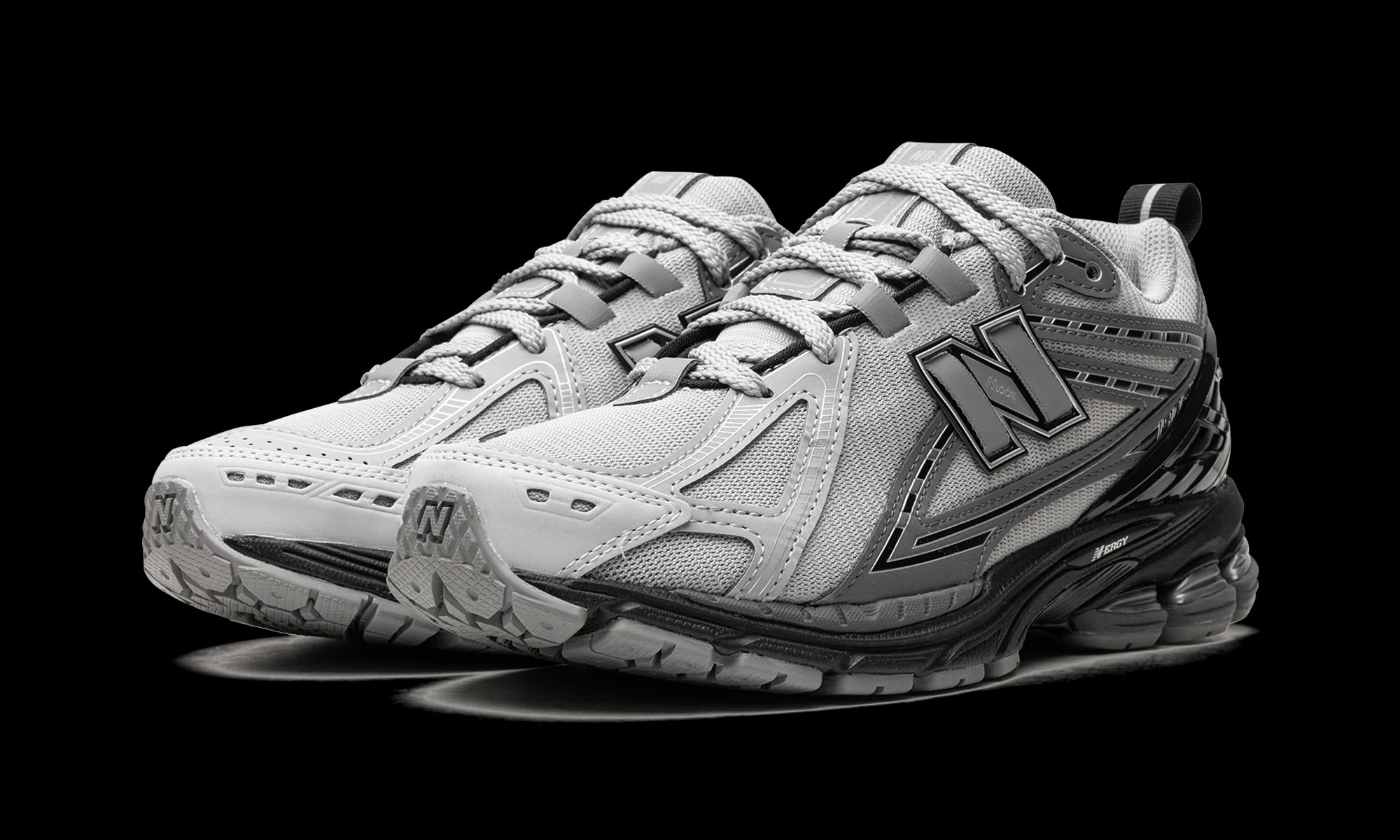 New Balance 1906R "Grey / Black" M1906RHA