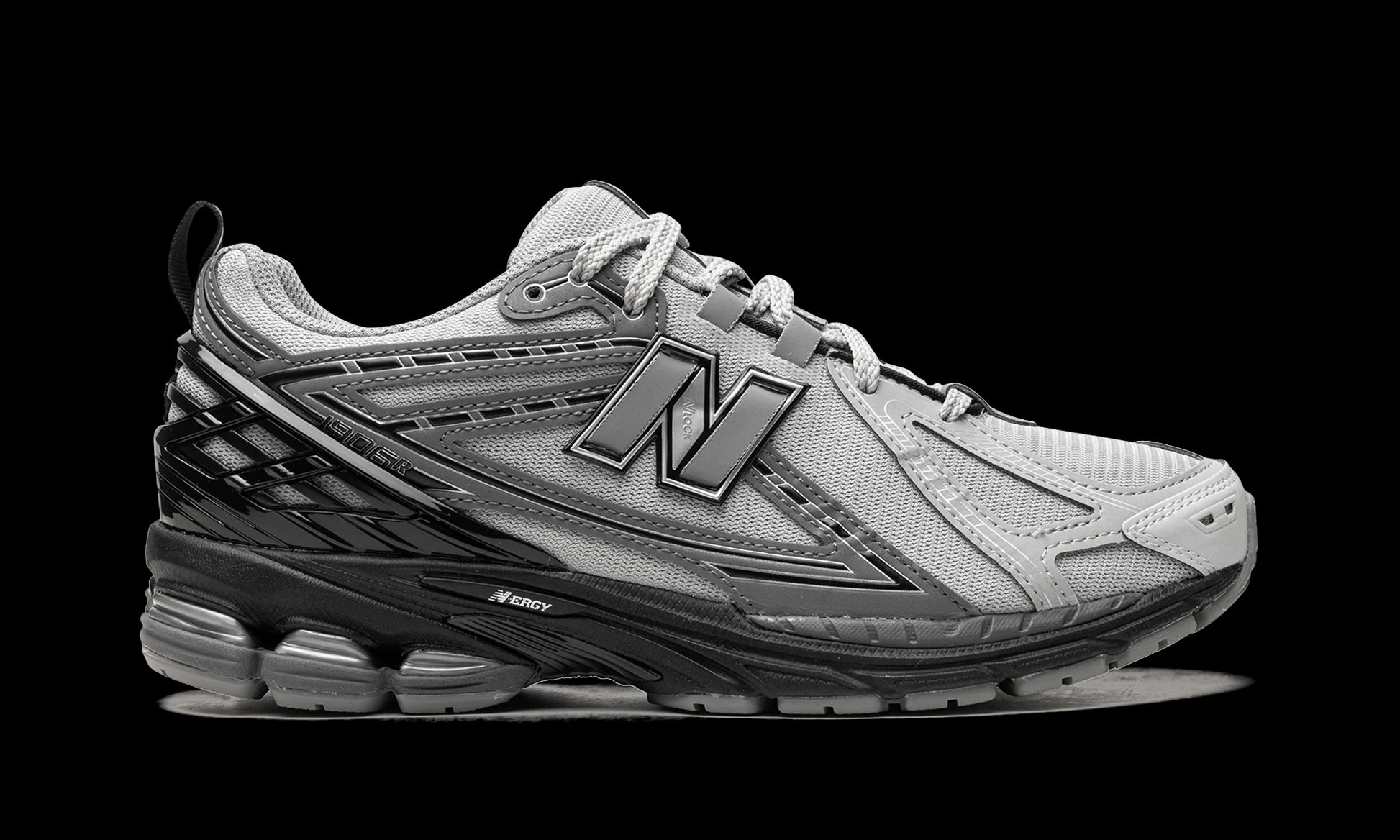 New Balance 1906R "Grey / Black" M1906RHA