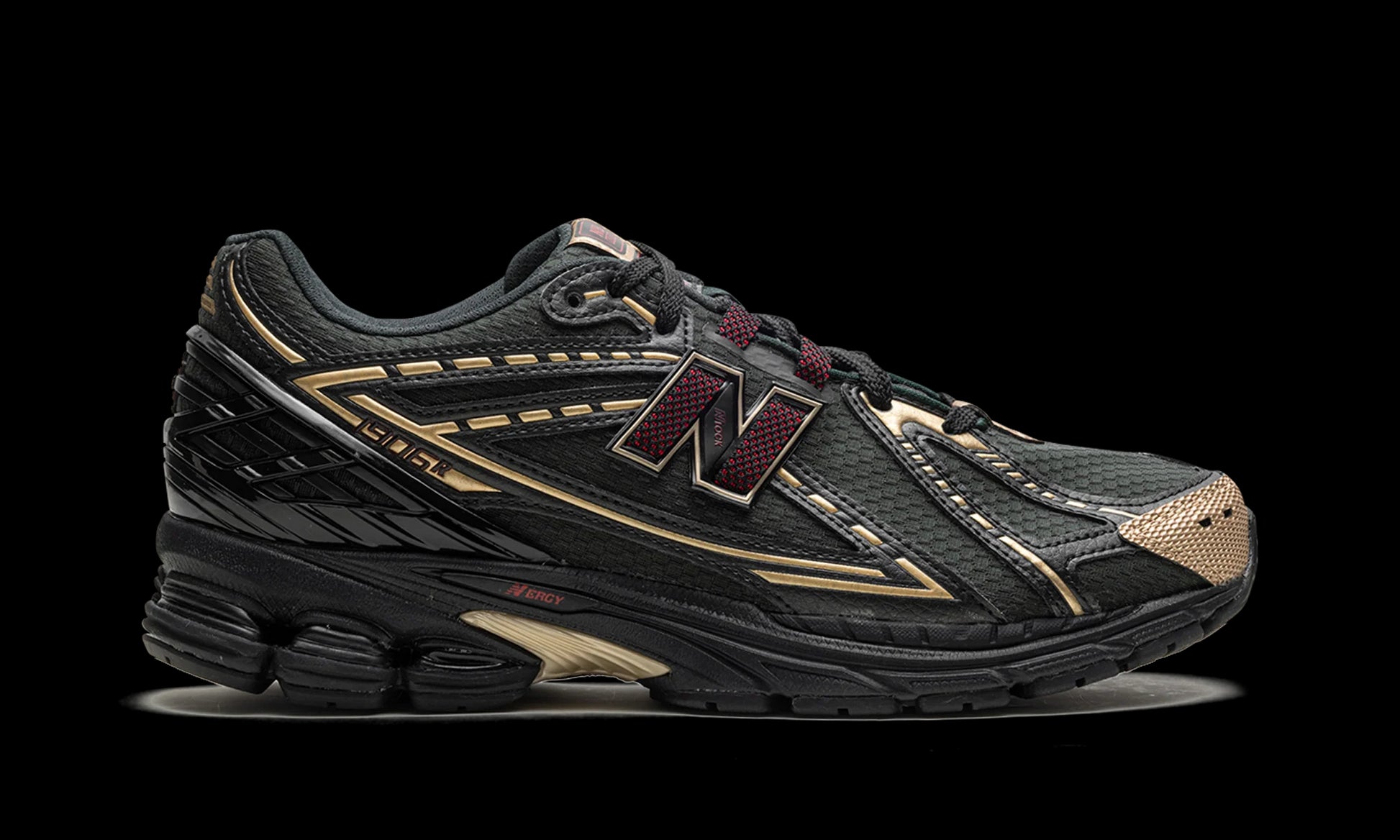 New Balance 1906R "Kith- Black" M1906RKS