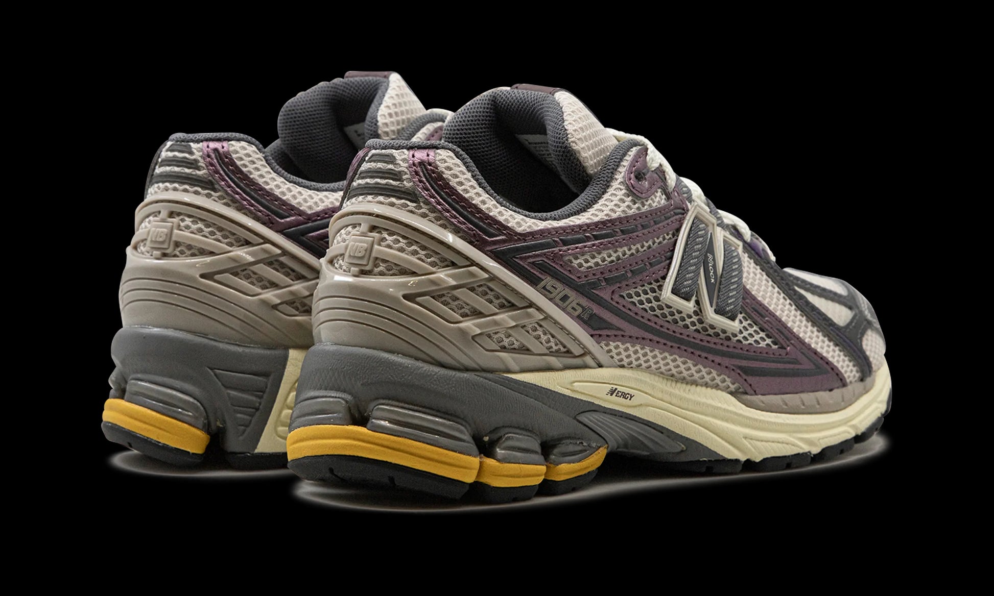 New Balance 1906R "LICORICE" M1906RRA