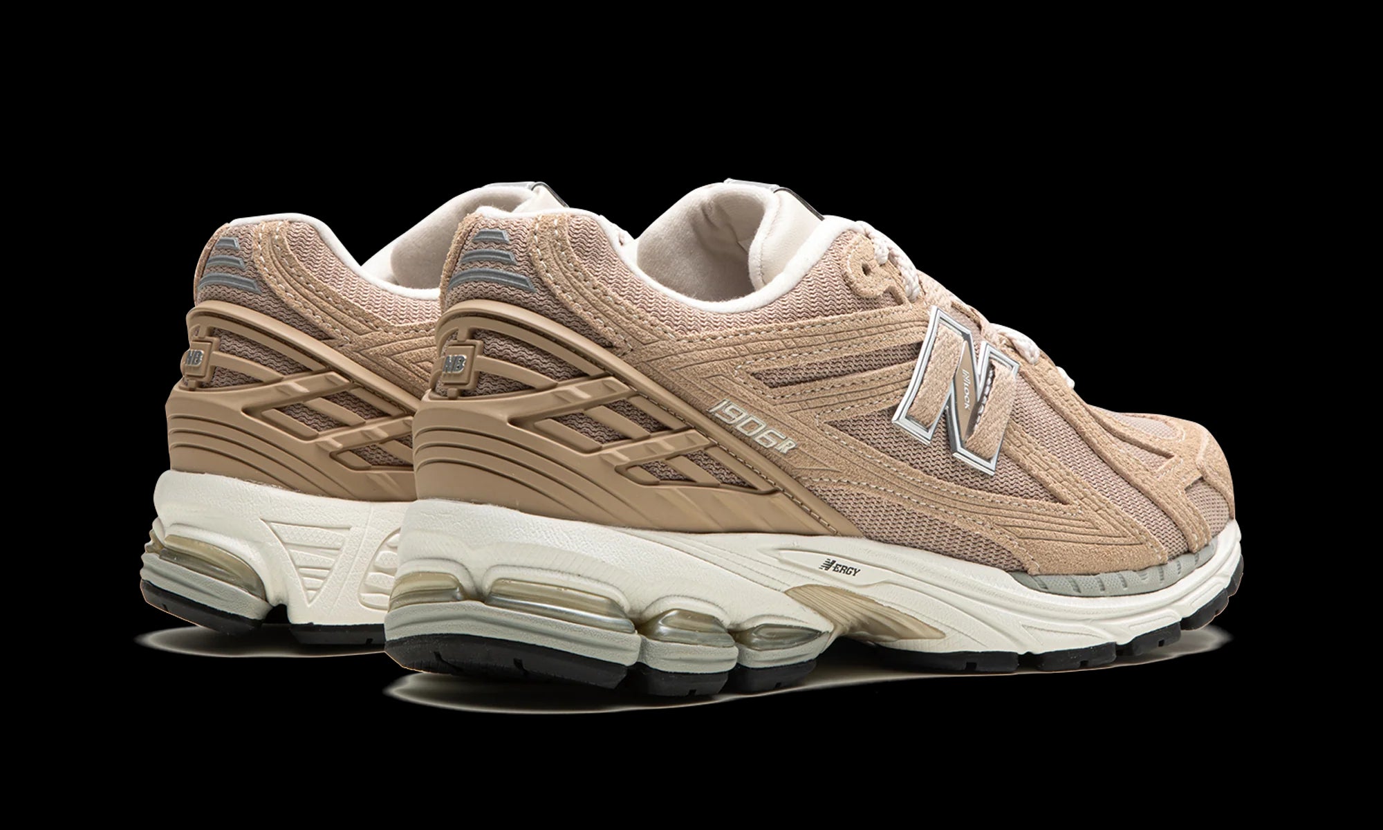 New Balance 1906R "MINDFUL GREY/MOONBEAM/SILVER METALLIC" M1906RW