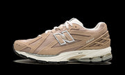 New Balance 1906R "MINDFUL GREY/MOONBEAM/SILVER METALLIC" M1906RW