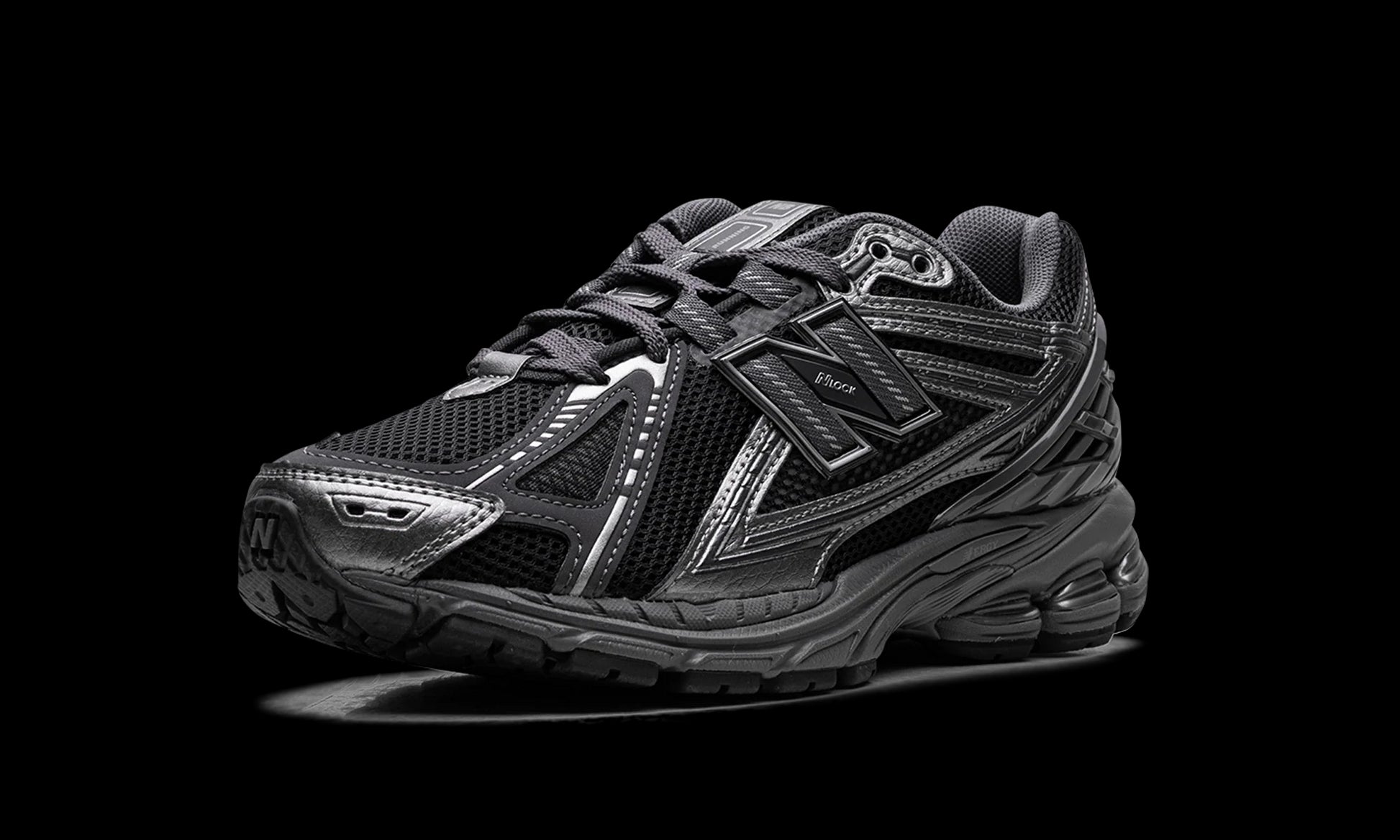 New Balance 1906R "Phantom Dark Grey Metallic Silver" M1906RES