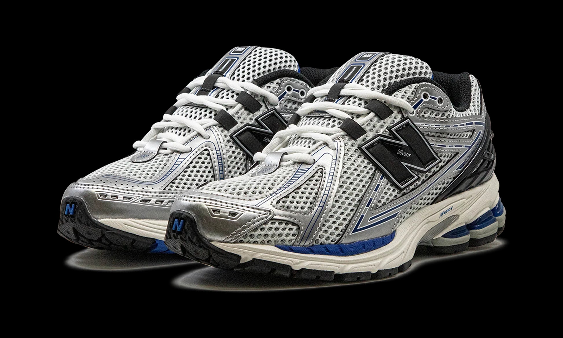 New Balance 1906R "Silver Metallic" M1906RCD