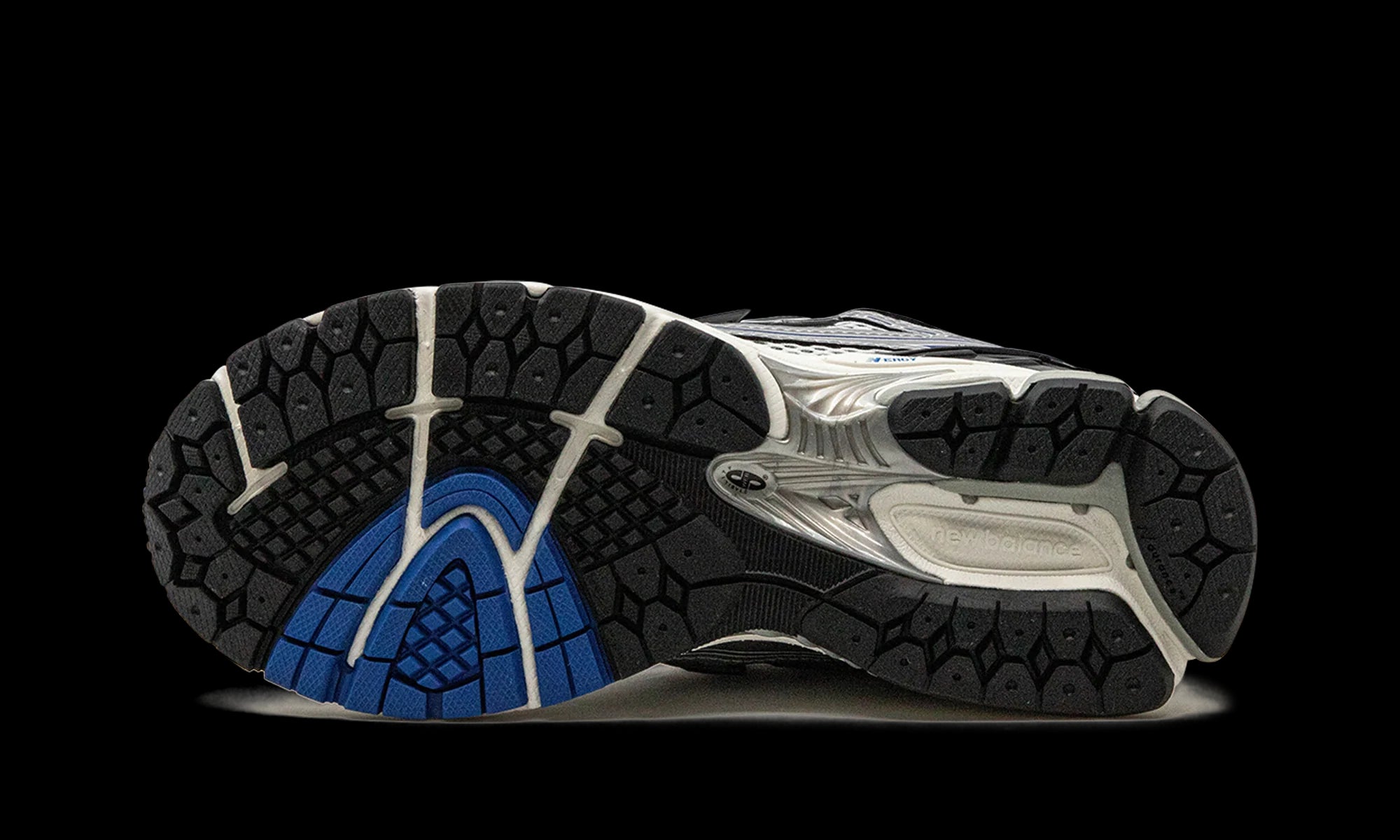 New Balance 1906R "Silver Metallic" M1906RCD