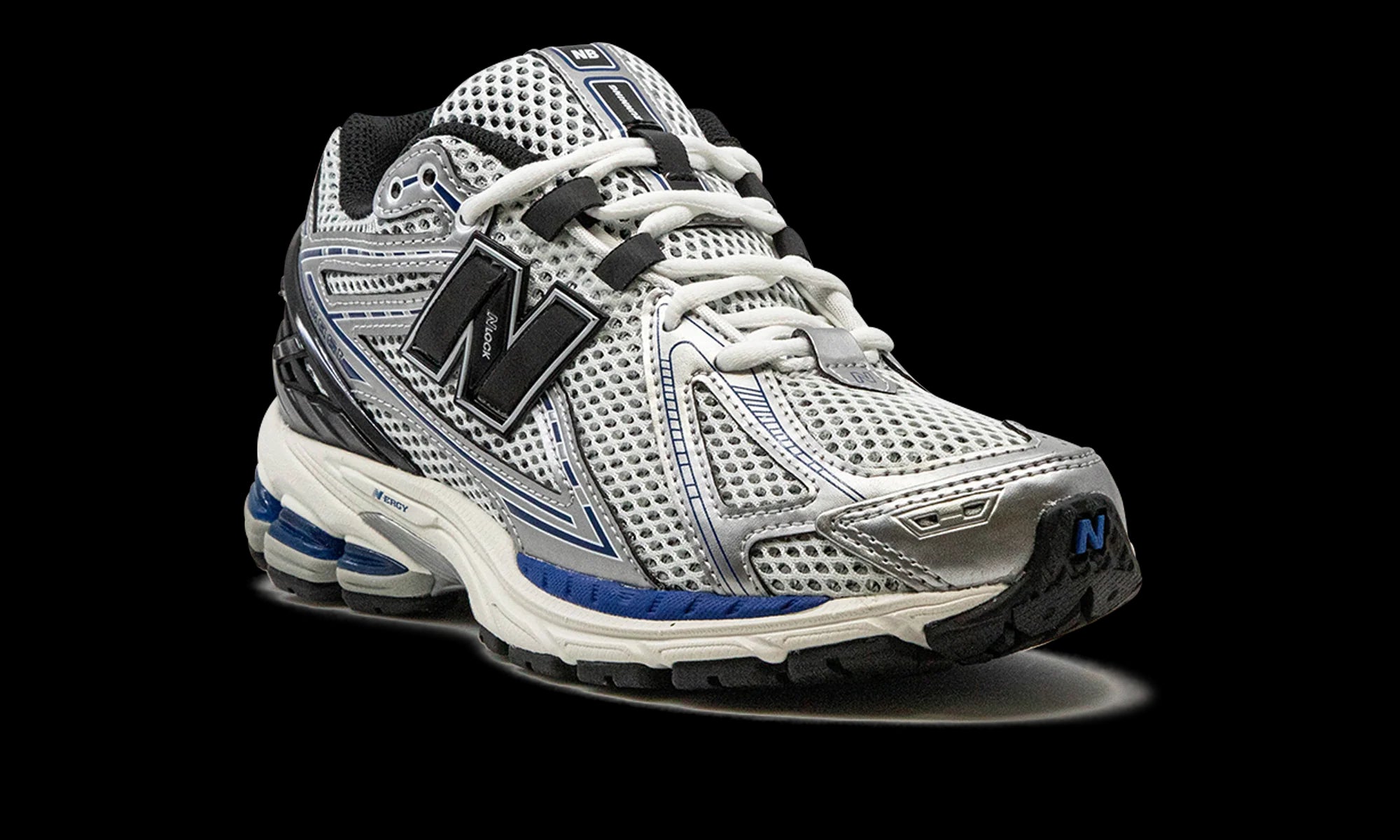 New Balance 1906R "Silver Metallic" M1906RCD