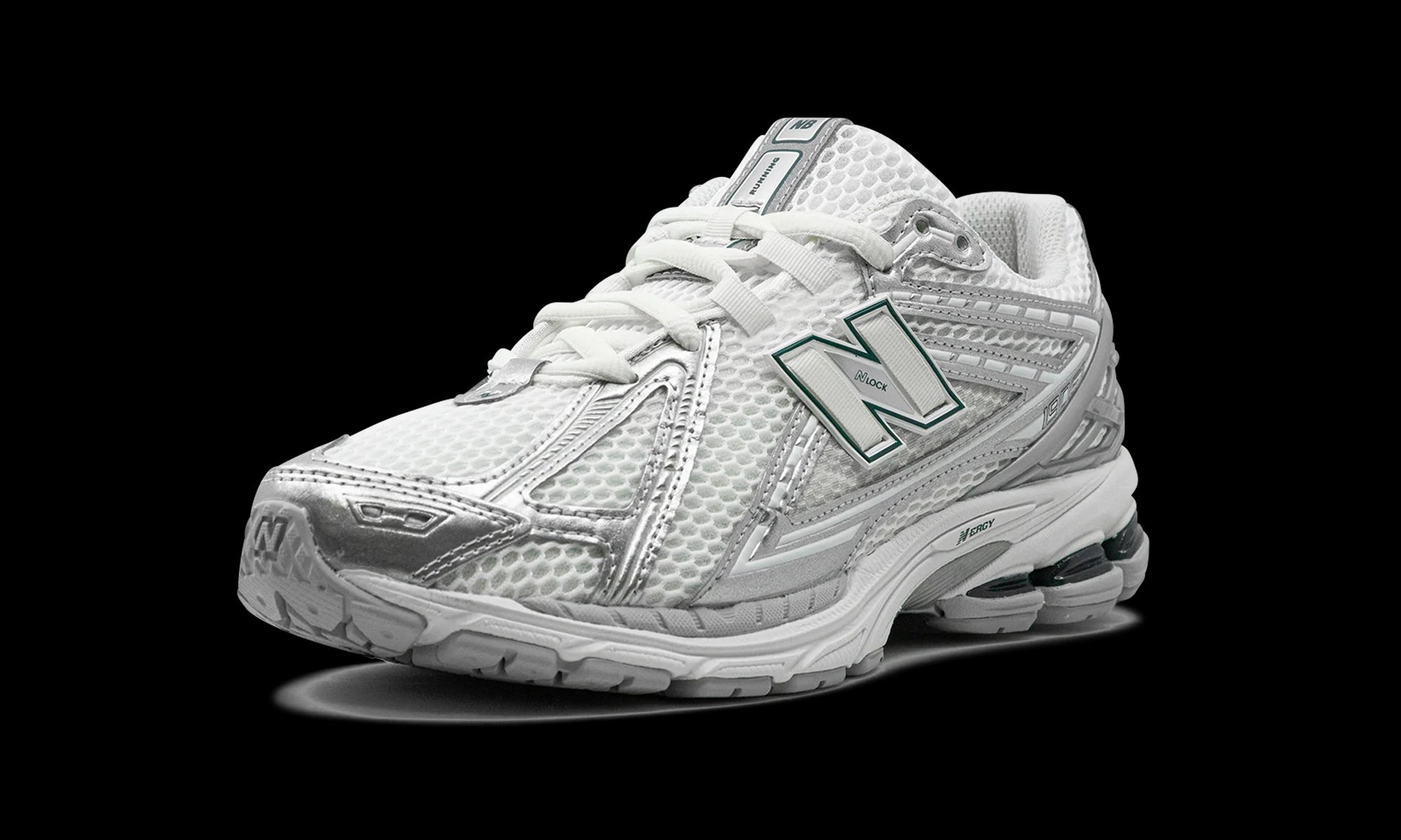 New Balance 1906R "SILVER METALLIC" M1906REE
