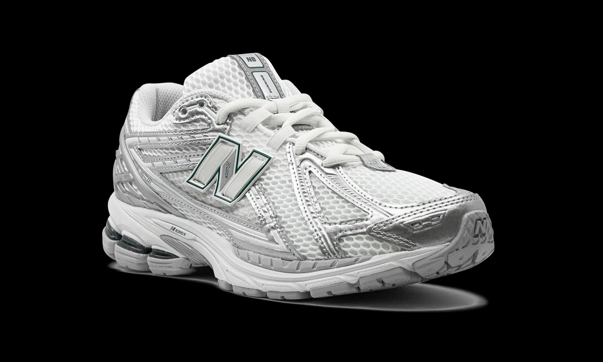 New Balance 1906R "SILVER METALLIC" M1906REE