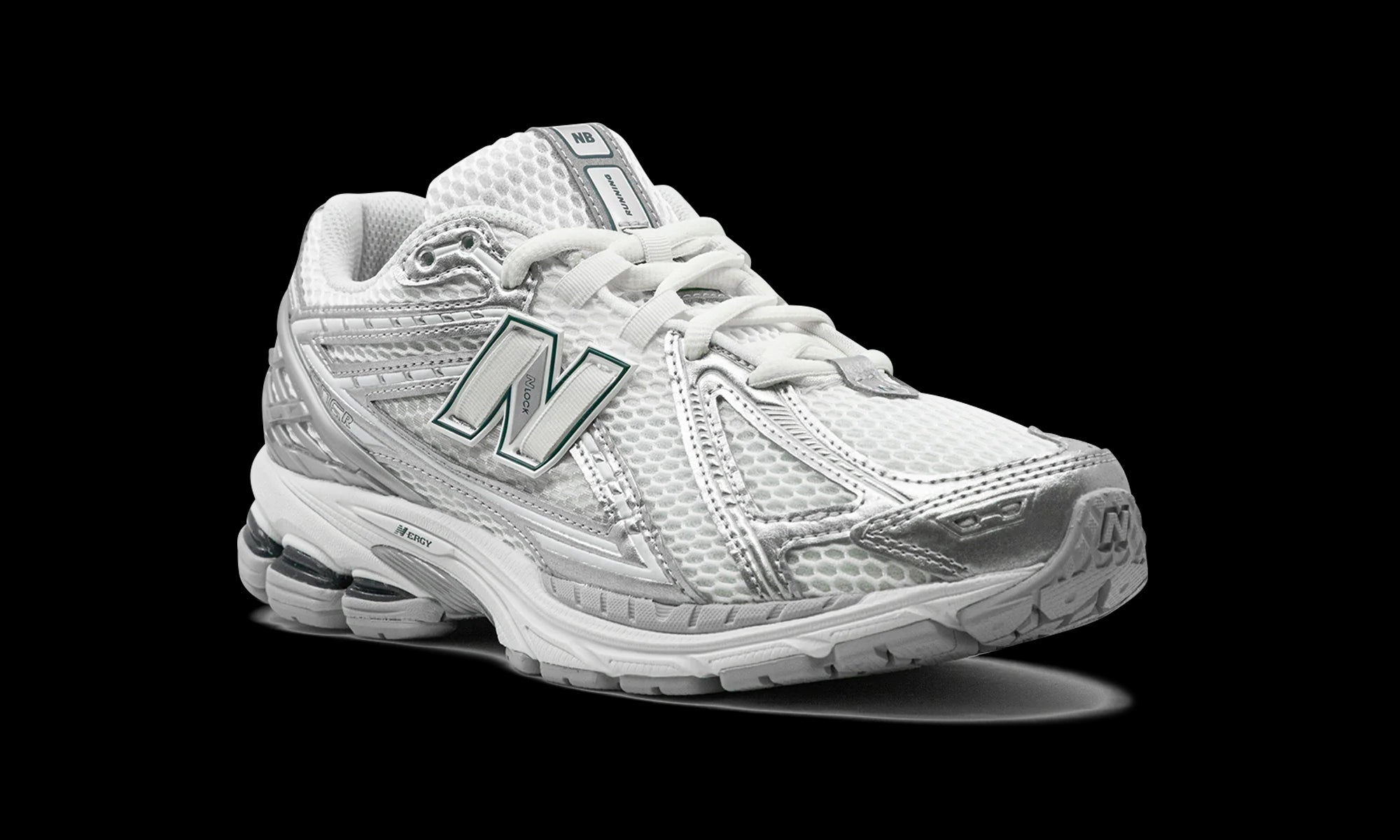 New Balance 1906R "SILVER METALLIC" M1906REE