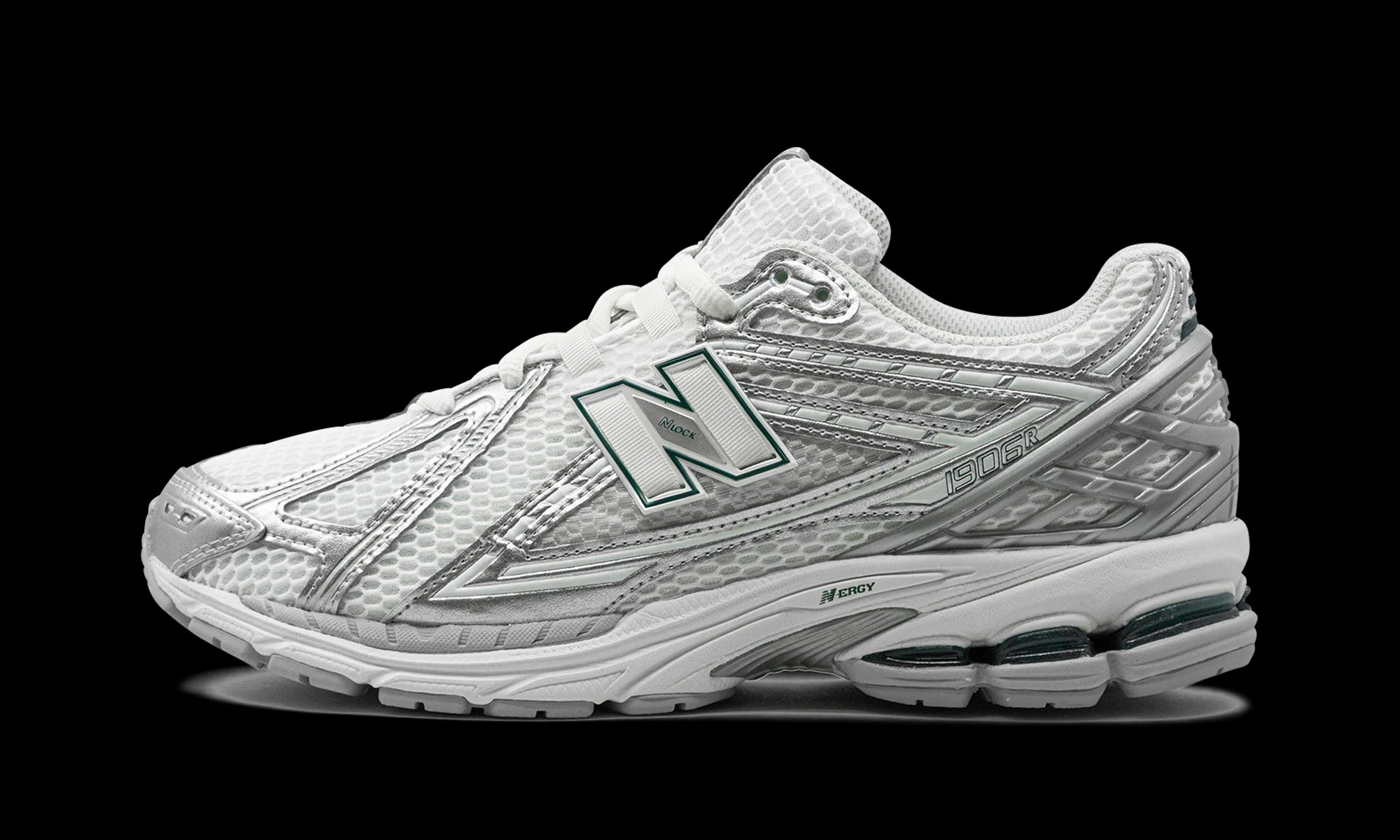 New Balance 1906R "SILVER METALLIC" M1906REE