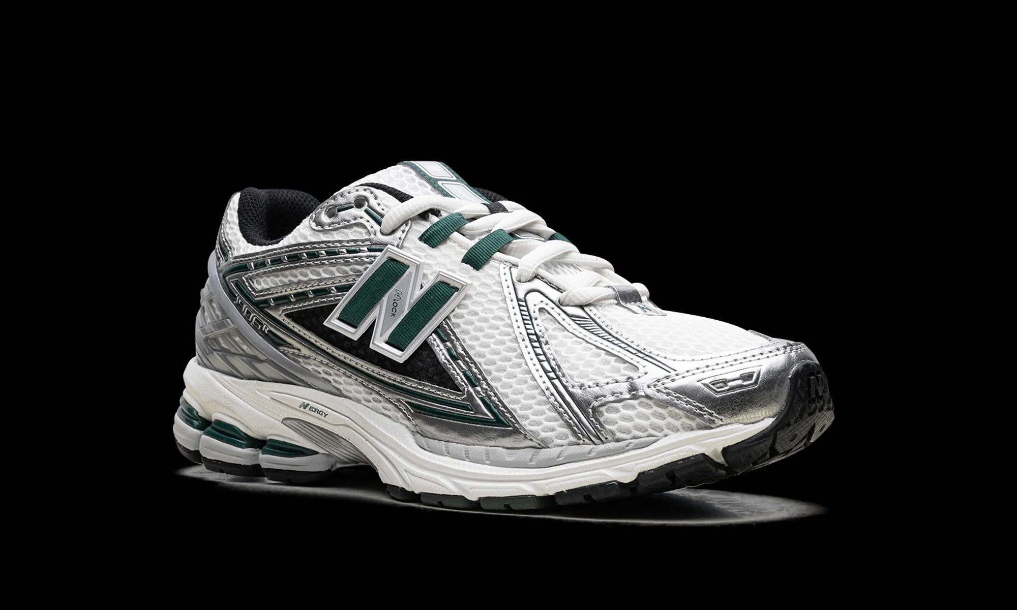 New Balance 1906R "Silver Metallic Nightwatch Green" M1906REU