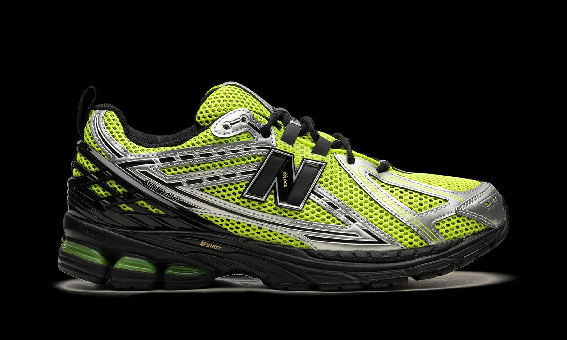 New Balance 1906R "Volt / Black" M1906RCG
