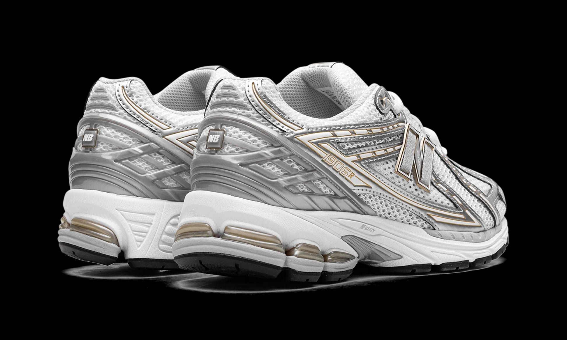 New Balance 1906R "White Rain Cloud Silver Metallic" M1906RI