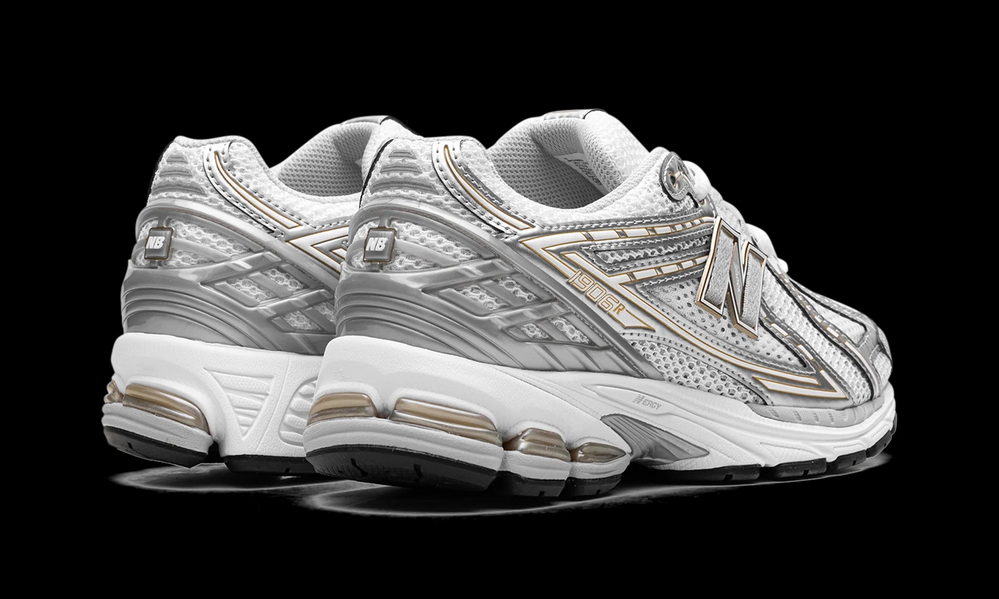 New Balance 1906R "White Rain Cloud Silver Metallic" M1906RI