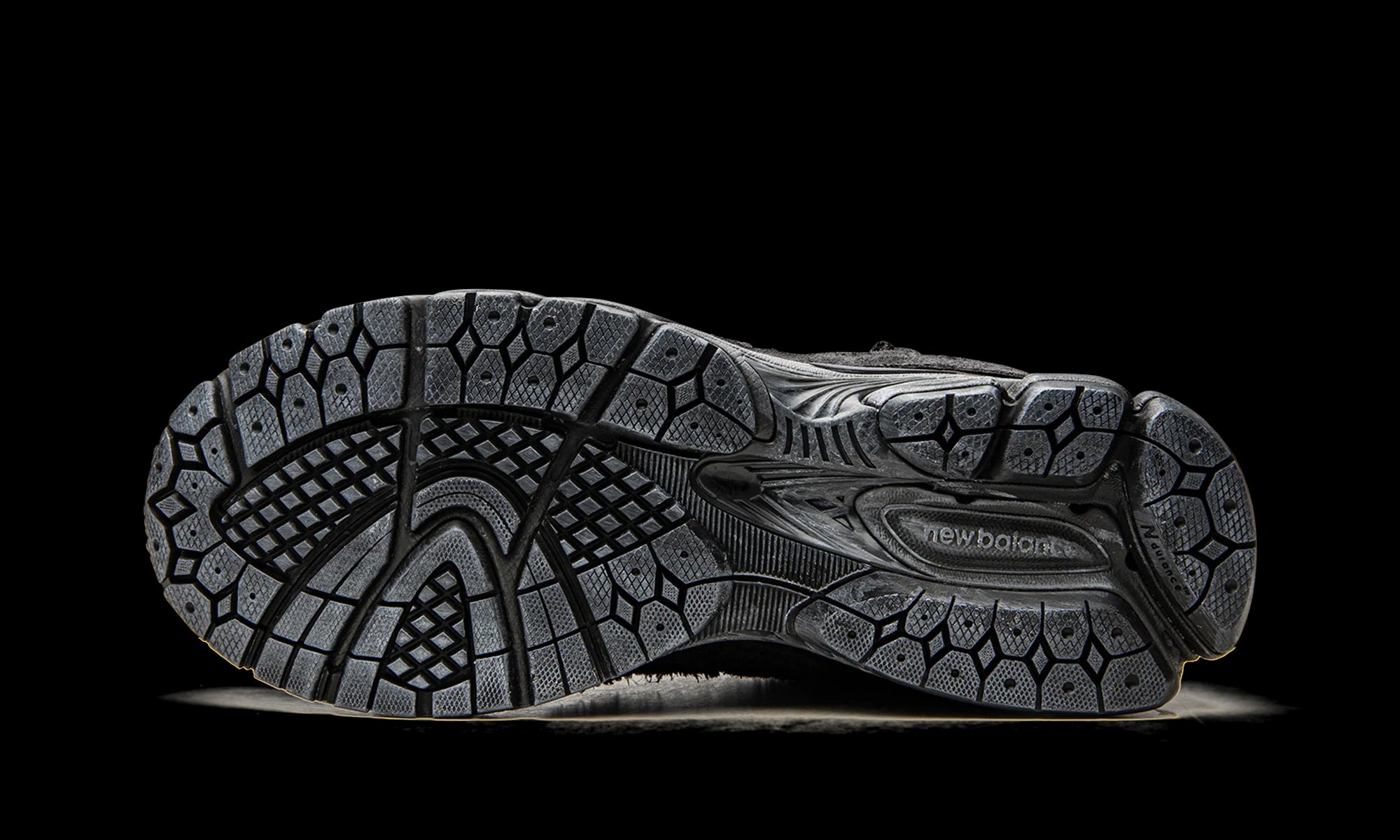 New Balance 2002R "PHANTOM" M2002RDB