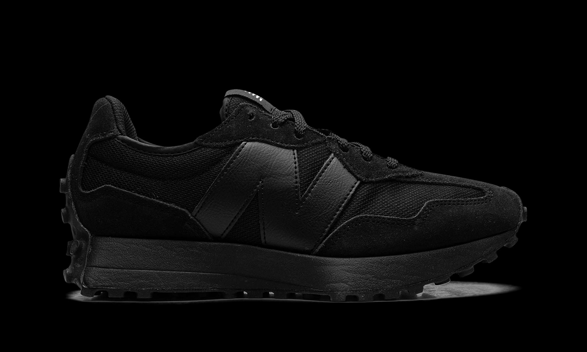 New Balance 327 "Triple Black" MS327CTB