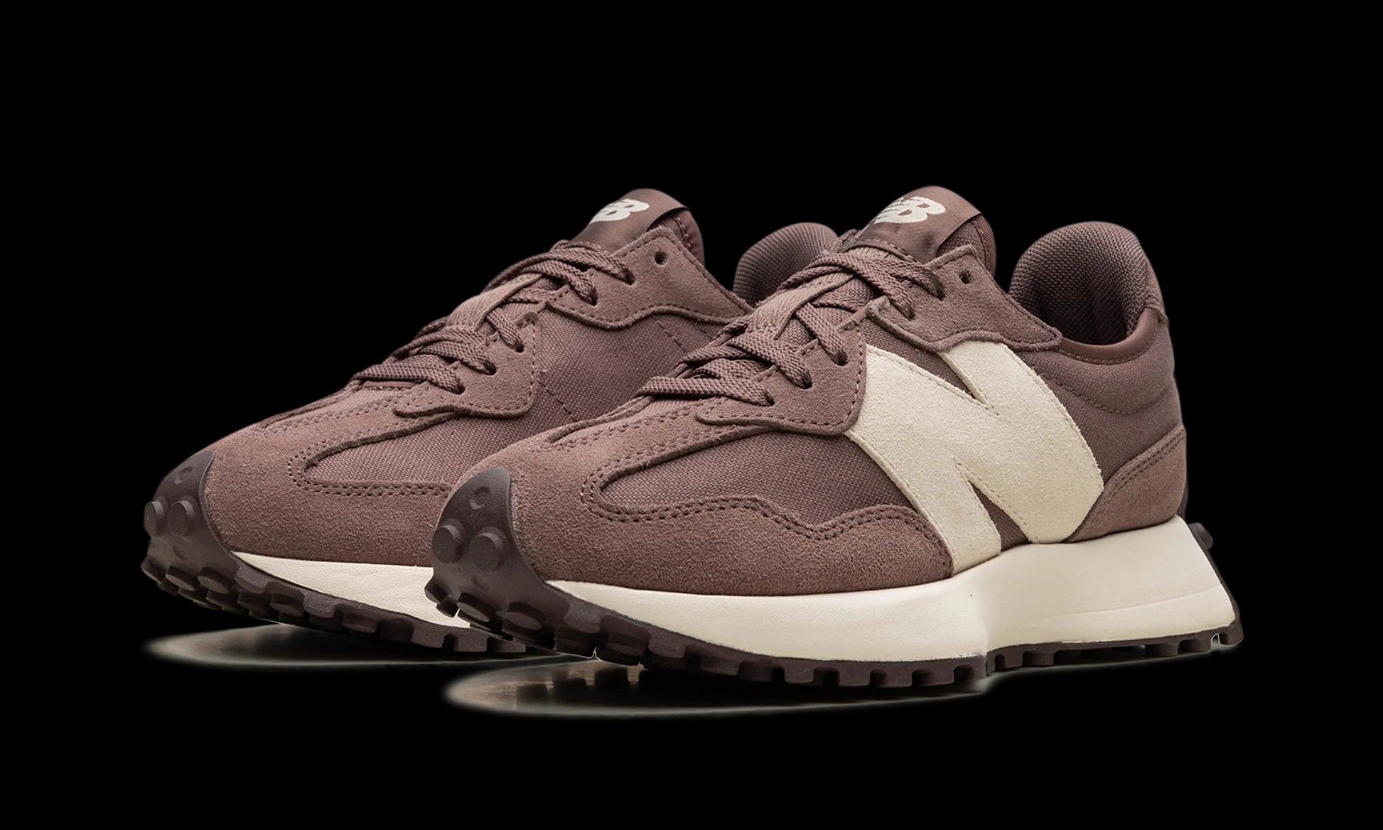 New Balance 327 WMNS "Black Fig" WS327FA