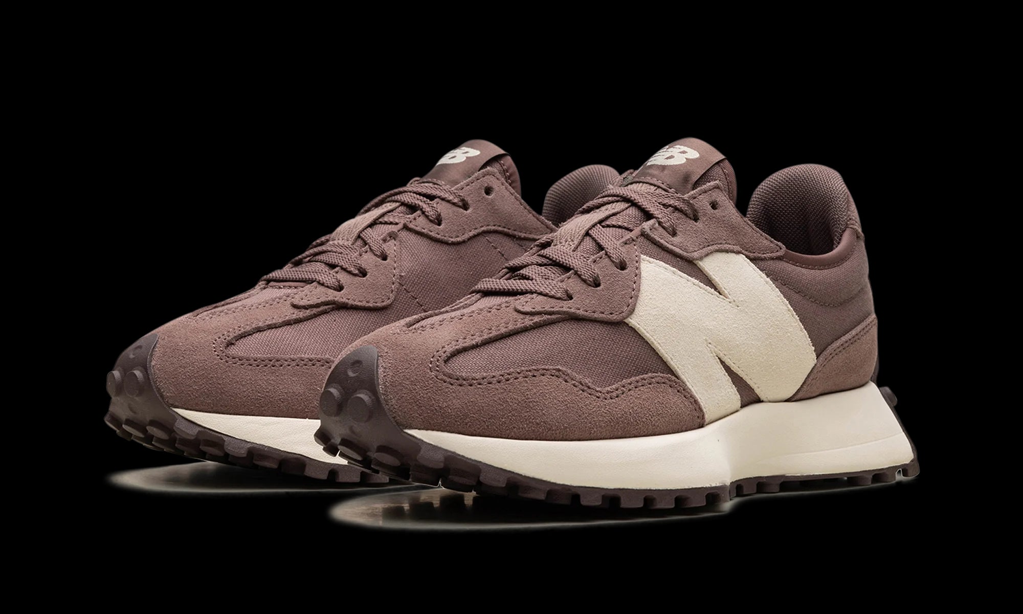 New Balance 327 WMNS "Black Fig" WS327FA